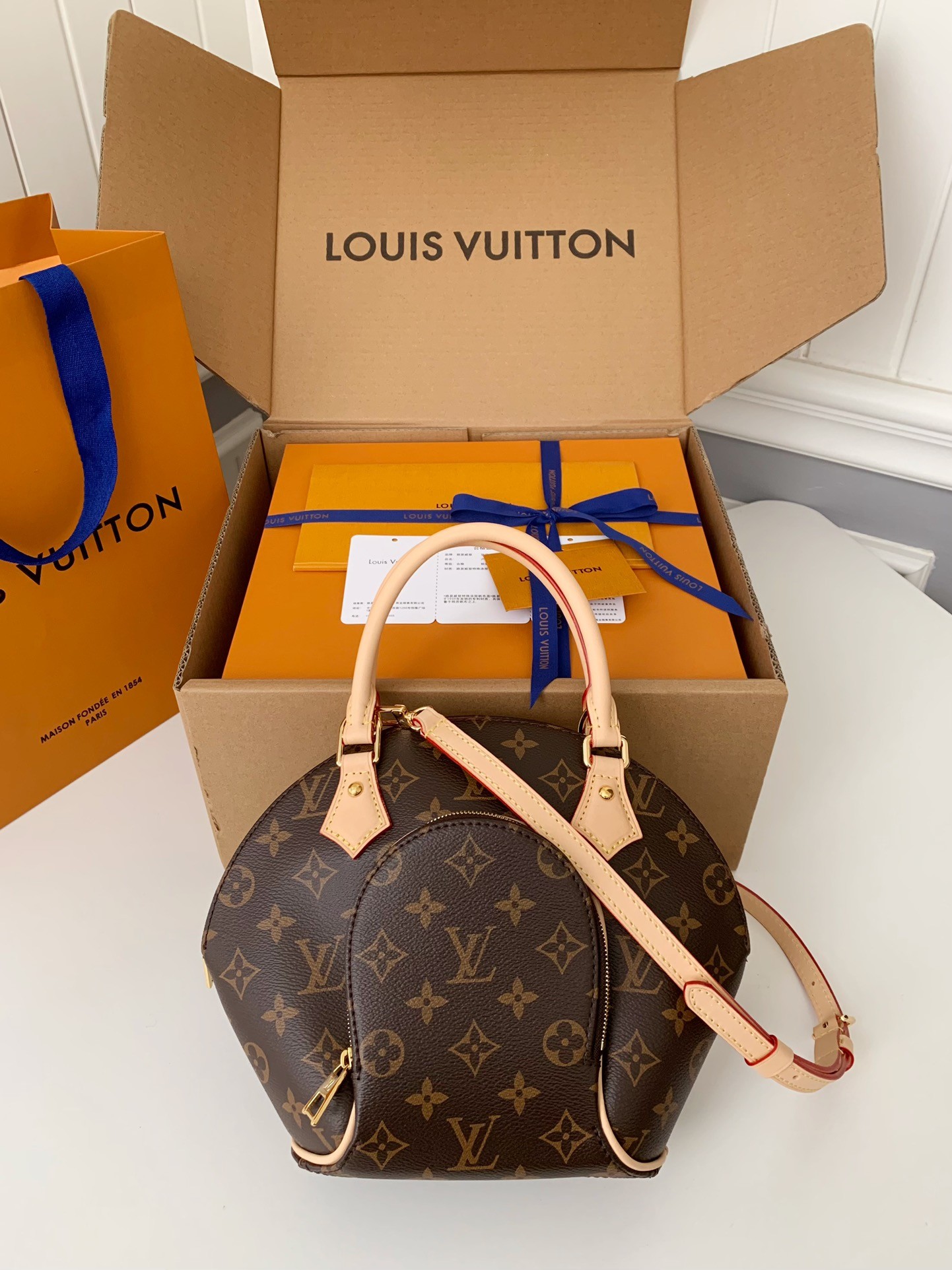 「#529」 Lovis Vuitton ELLIPSE 28*21*8cm