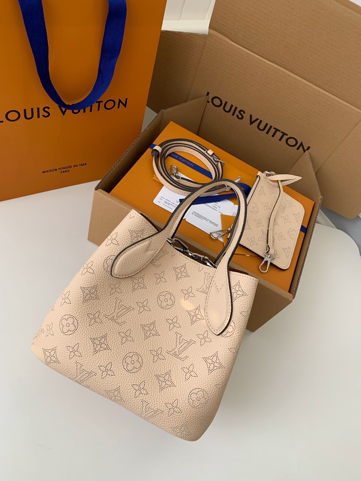 「#534」 Lovis Vuitton BLOSSOM 20*20*12.5cm - Image 2