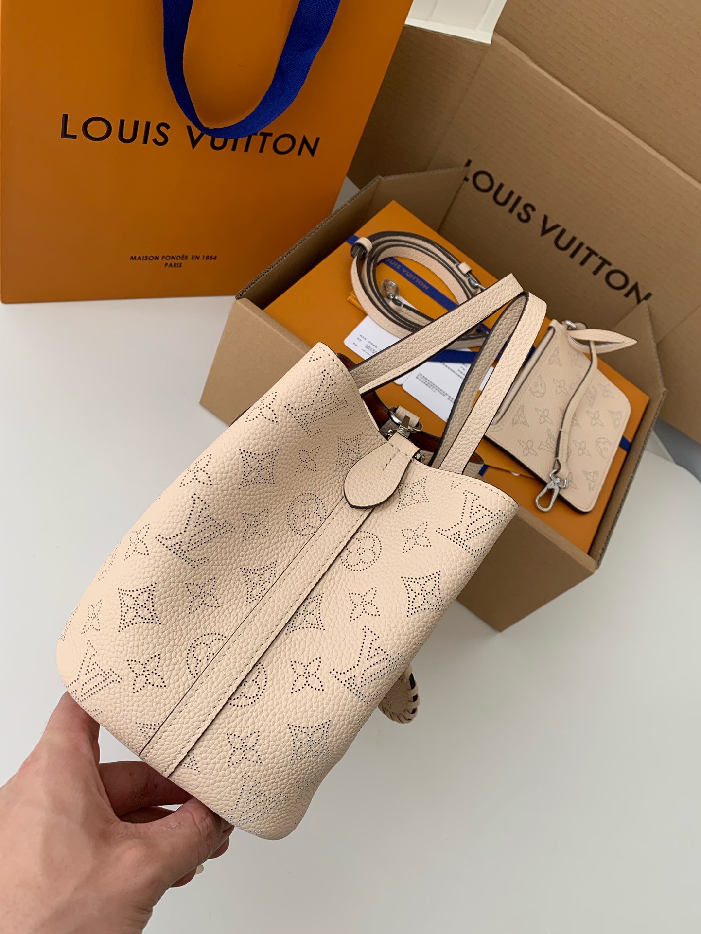 「#534」 Lovis Vuitton BLOSSOM 20*20*12.5cm - Image 4