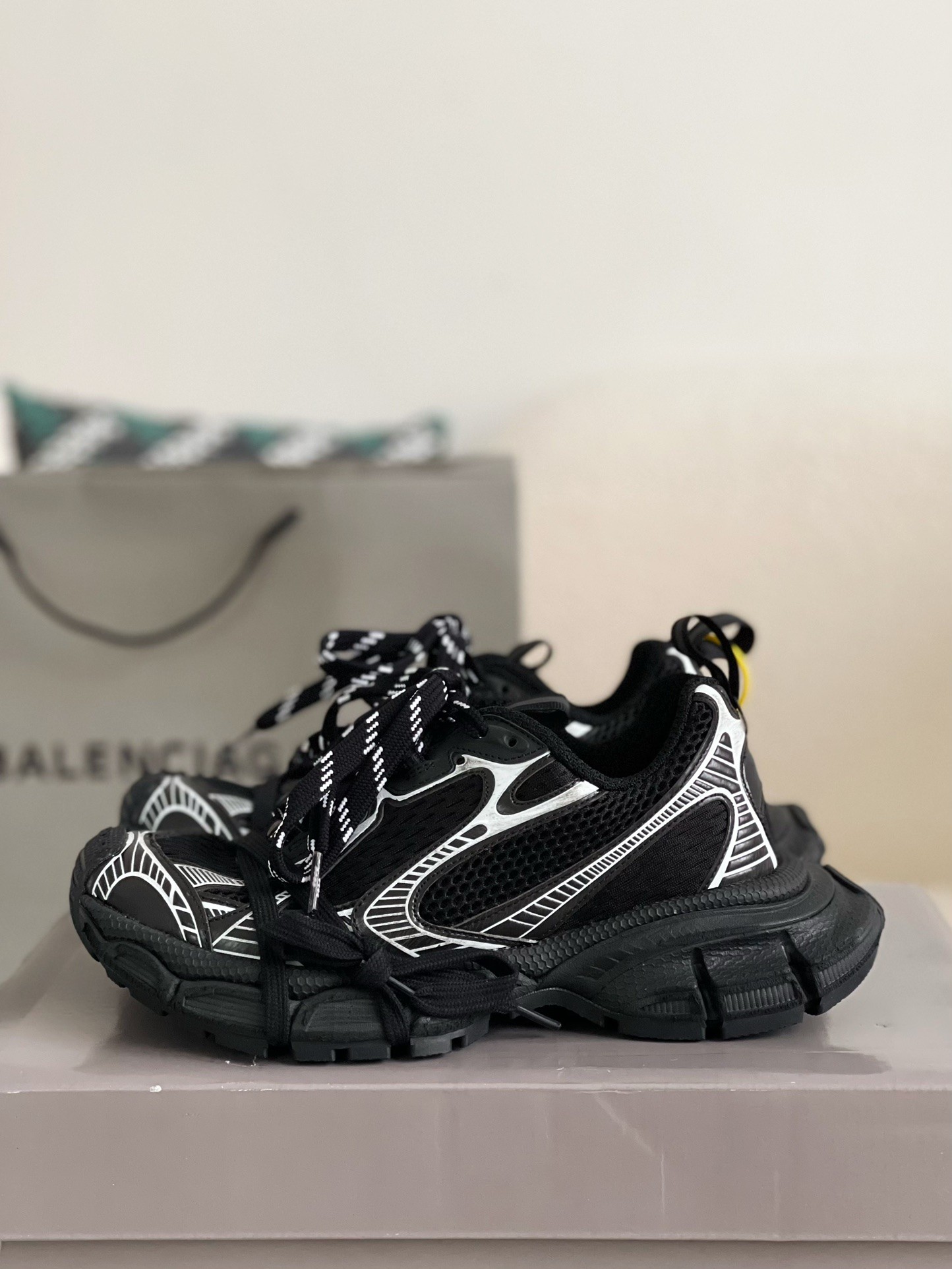 「#539」Balenciaga Runner Sneakers