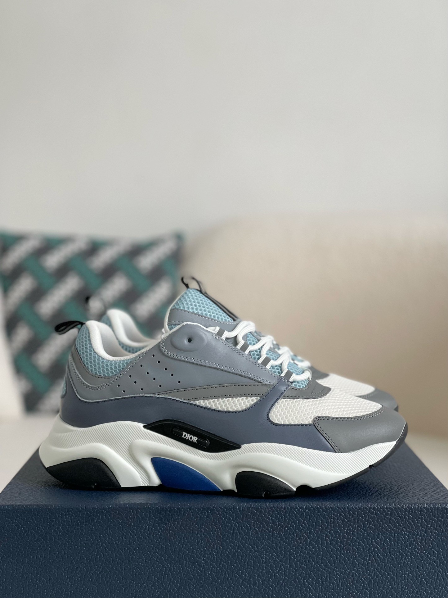 「#546」DIOR B22 Sneaker - Image 2