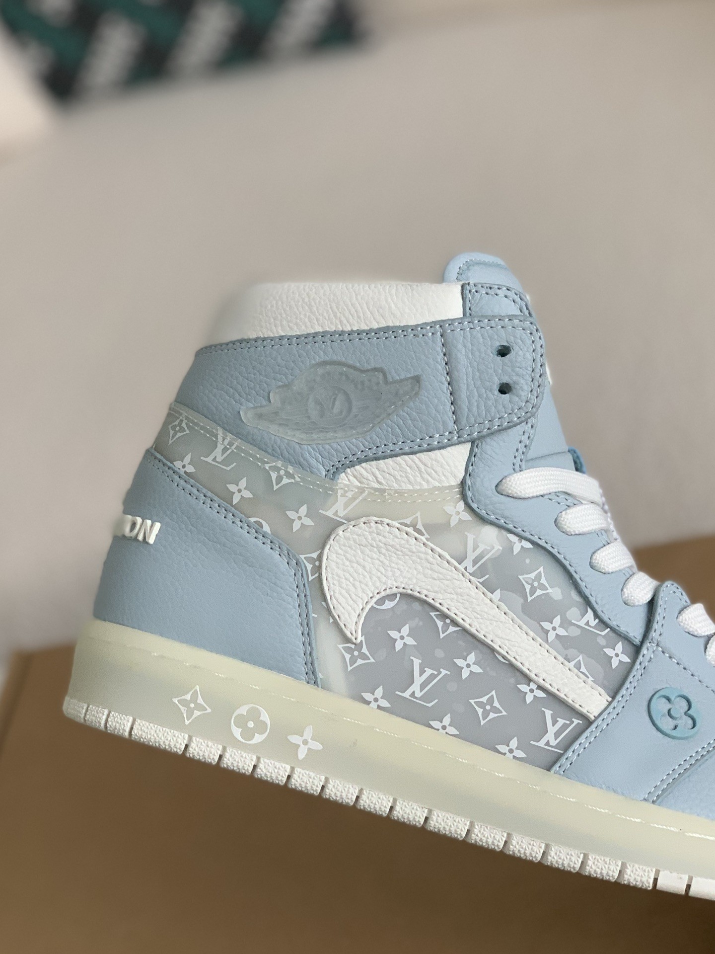 「#551」Louis Vuitton Jordan1 sneaker - Image 4