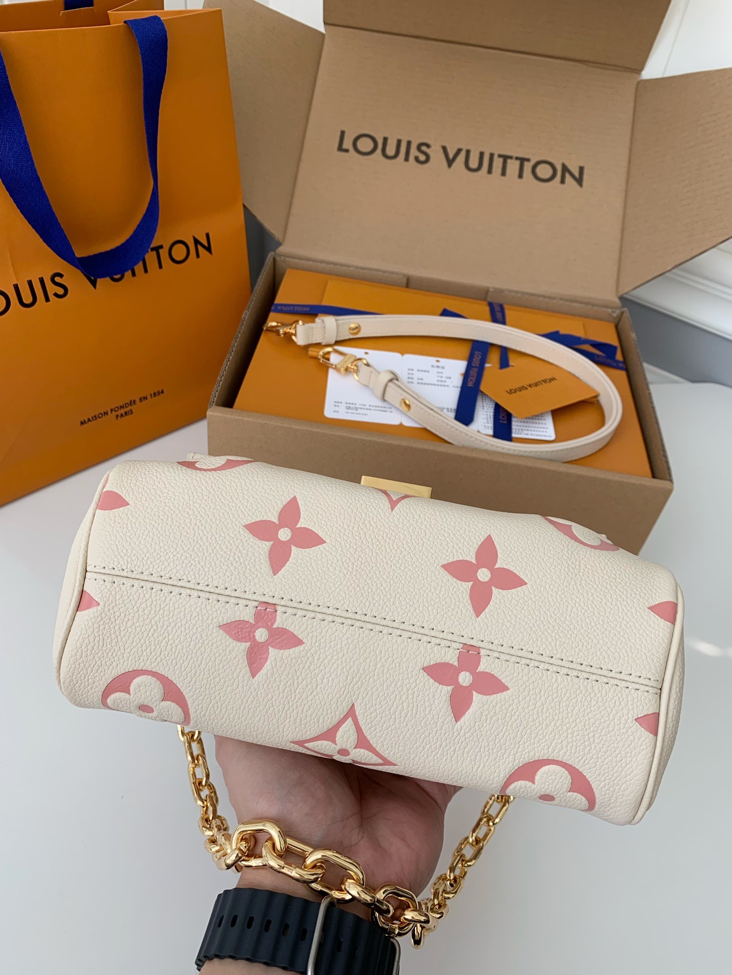 「#557」 Lovis Vuitton FAVORITE 24*14*9cm - Image 4