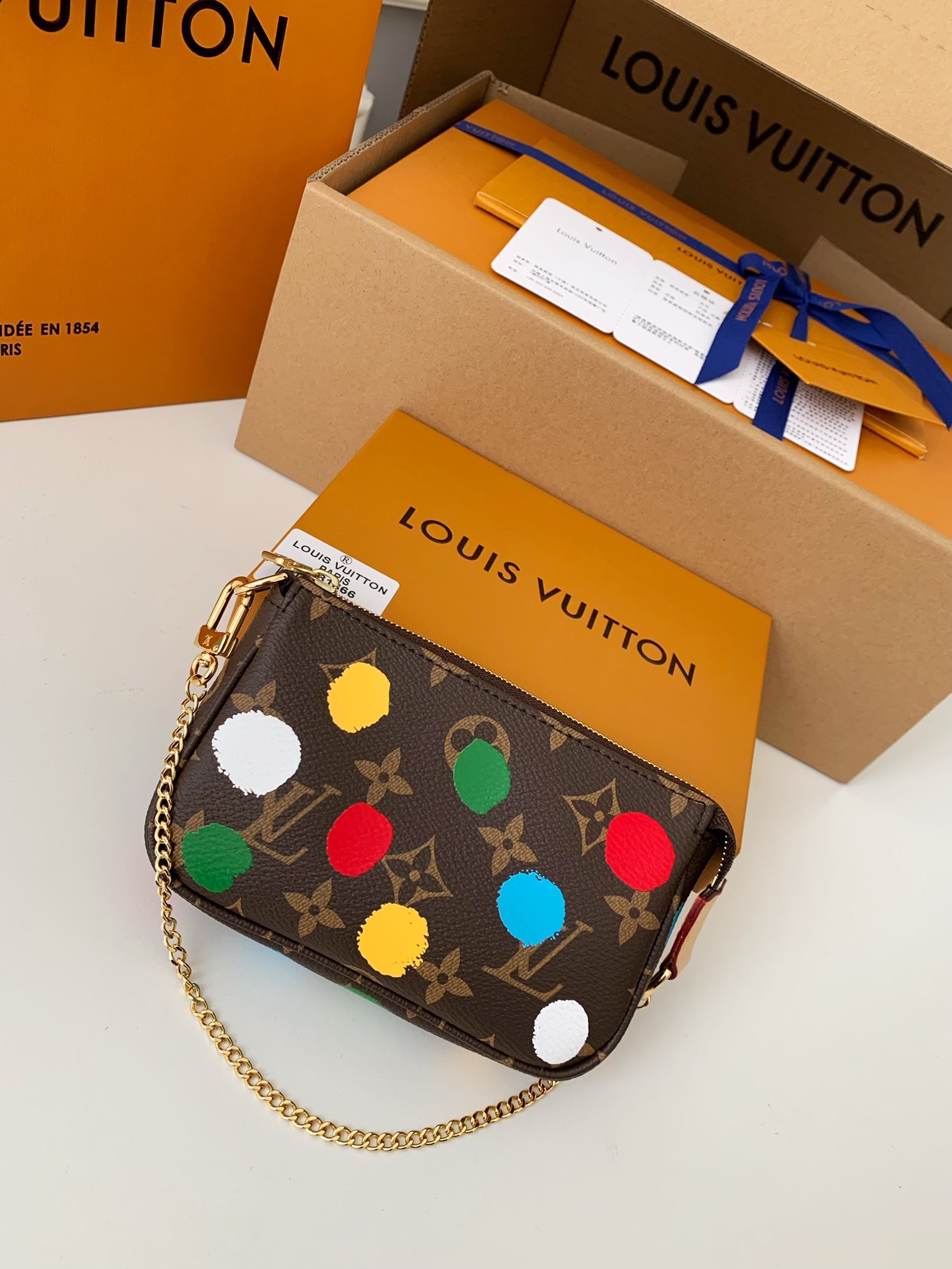 「#560」LV x YK MINI POCHETTE ACCESSOIRES 15.5*10.5*4cm - Image 2