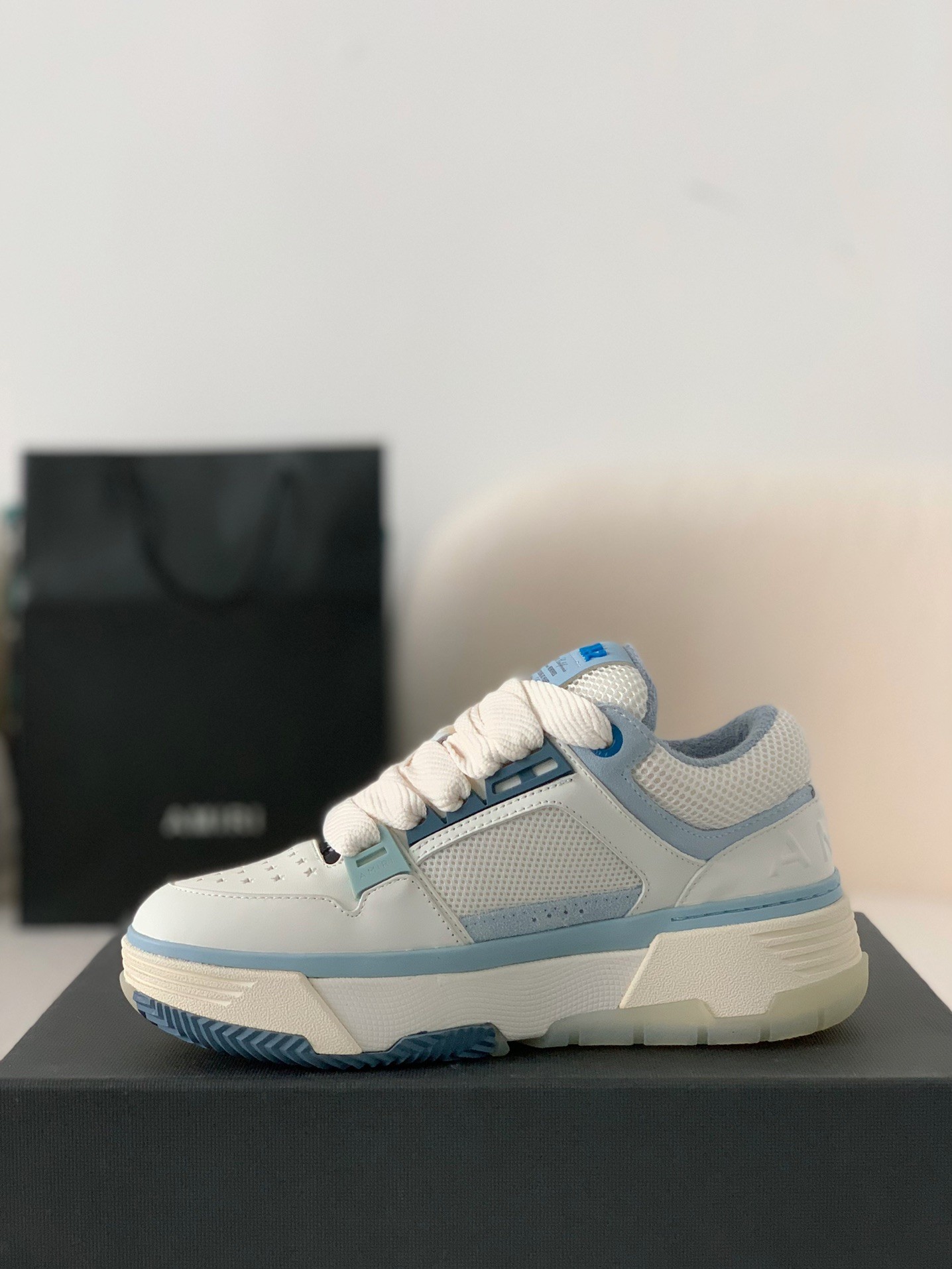 「#565」Amiri Sneakers - Image 4