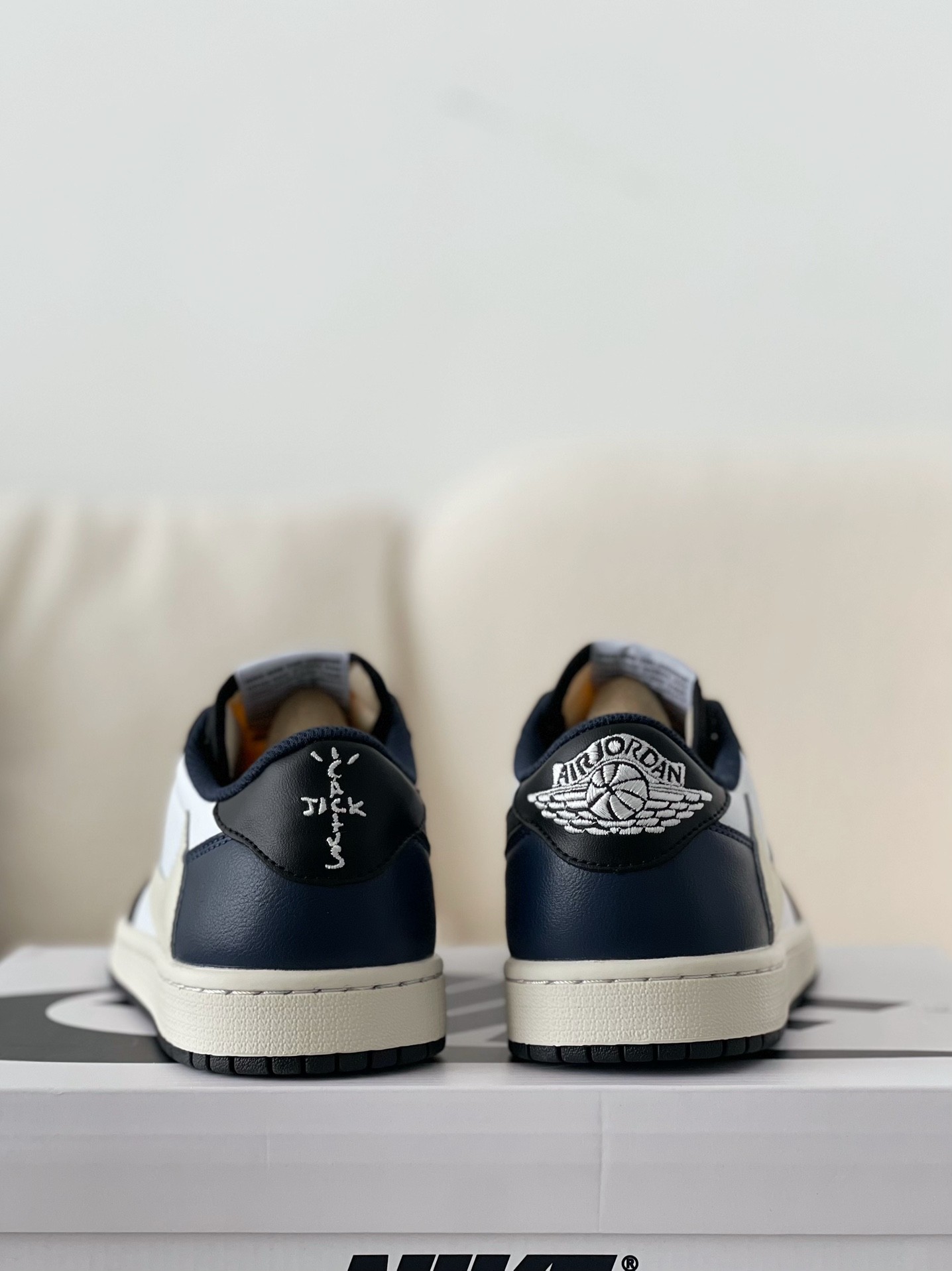 「#574」Travis Scott × Nike Dunk SB Low Sneakers - Image 5