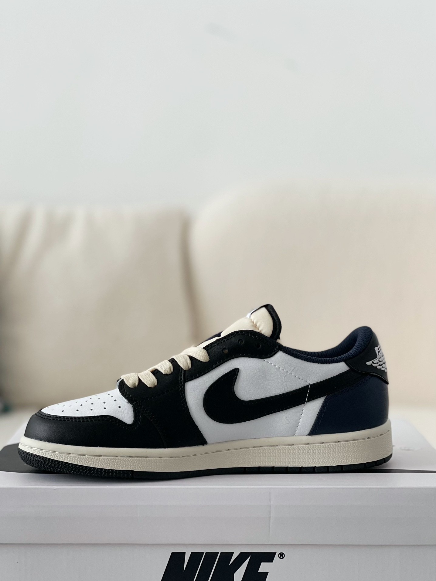 「#574」Travis Scott × Nike Dunk SB Low Sneakers - Image 4