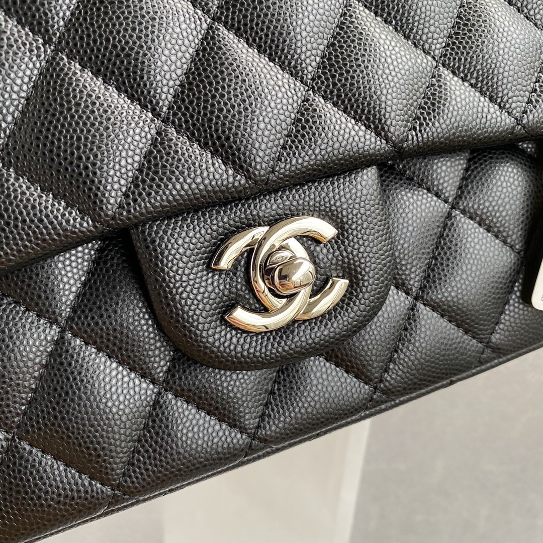 「#617」 Chane1 Classic Flap Bag Size: 15.5x25.5x6.5cm - Image 4