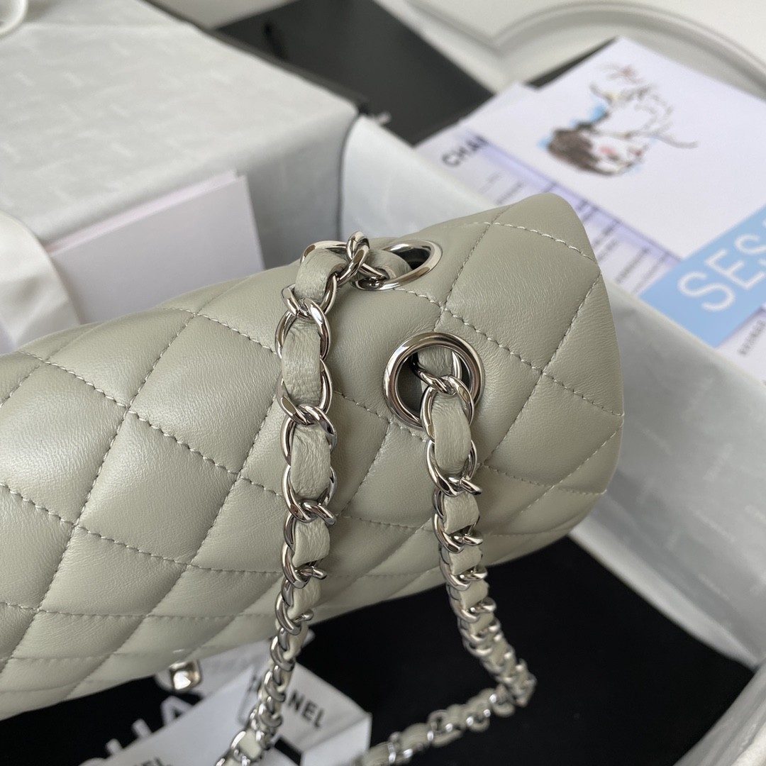 「#640」 Chane1 Classic Flap Bag Size: 15.5x25.5x6.5cm - Image 3