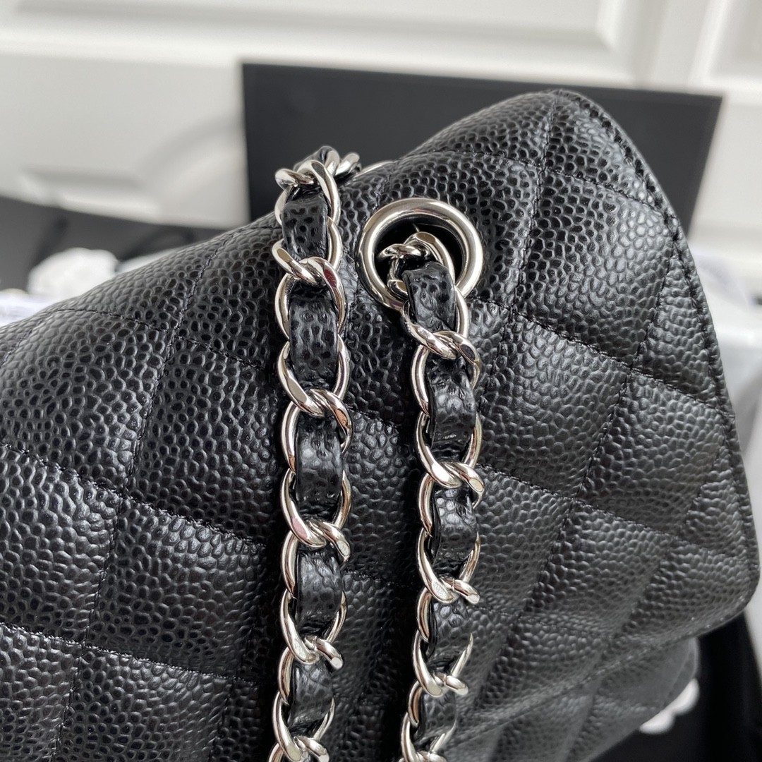 「#657」 Chane1 Classic Flap Bag Size: 15.5x25.5x6.5cm - Image 4