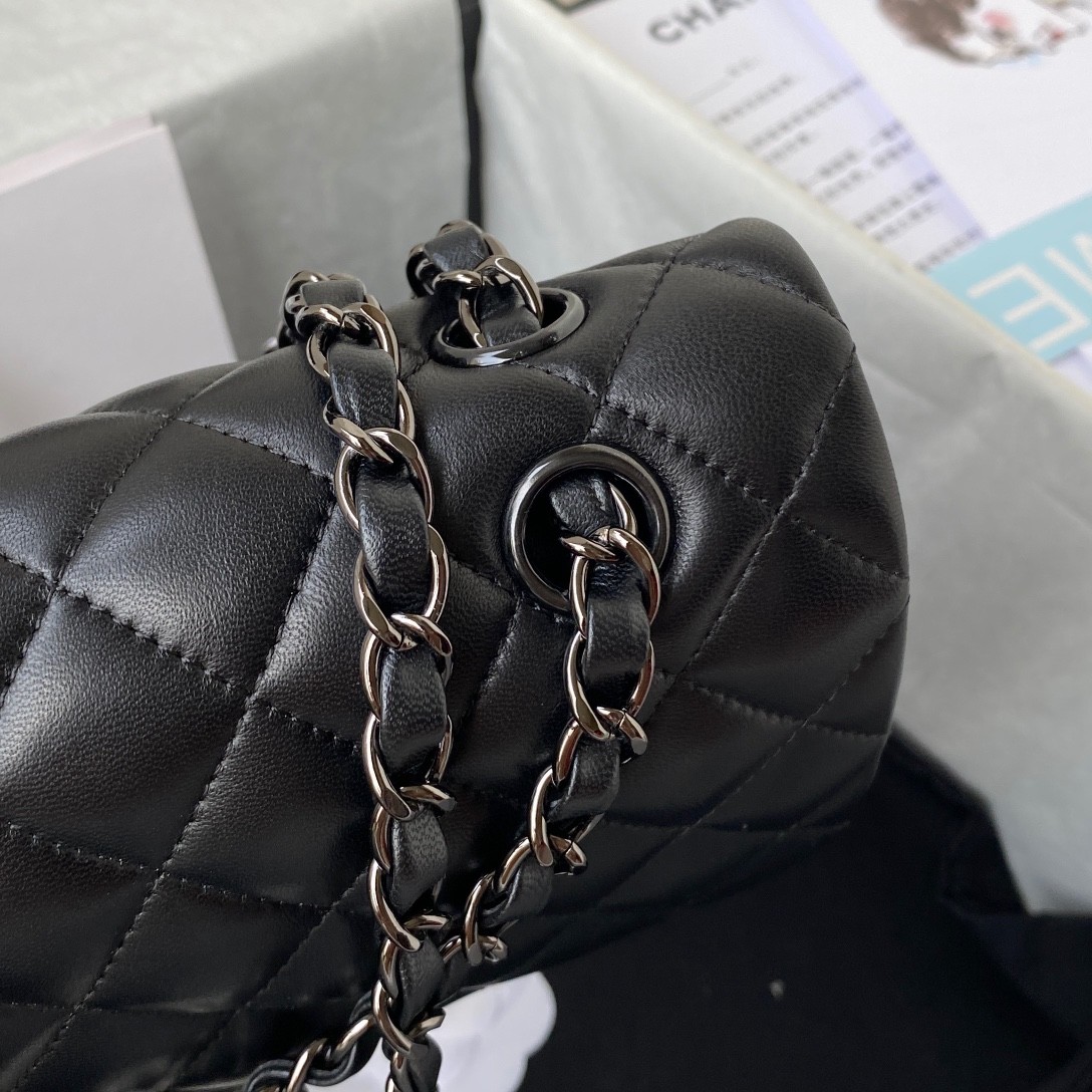 「#671」 Chane1 Classic Flap Bag Size: 15.5x25.5x6.5cm - Image 4