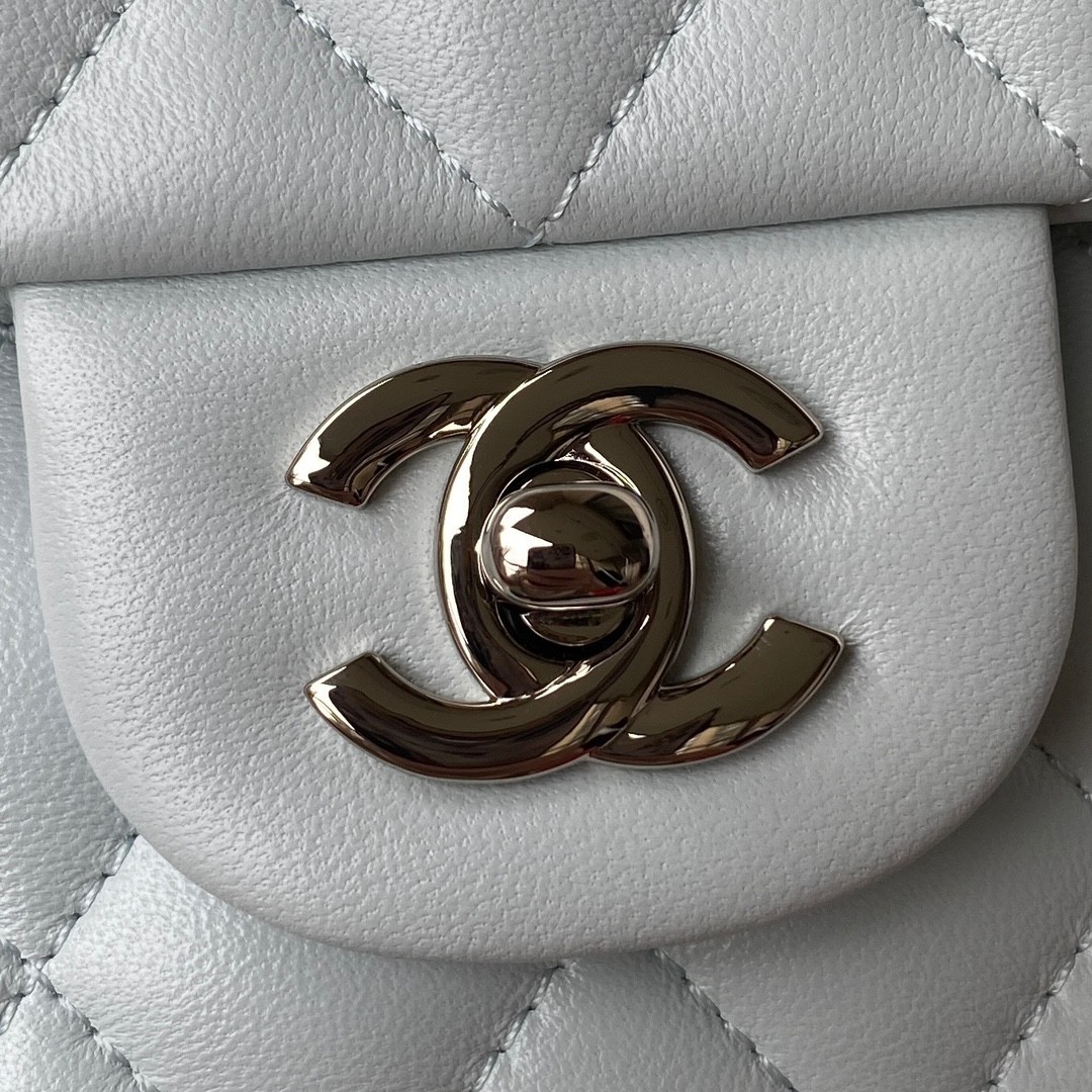 「#672」 Chane1 Classic Flap Bag Size: 15.5x25.5x6.5cm - Image 3