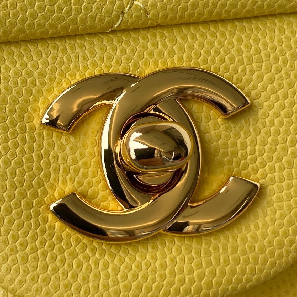 「#676」 Chane1 Classic Flap Bag Size: 15.5x25.5x6.5cm - Image 3