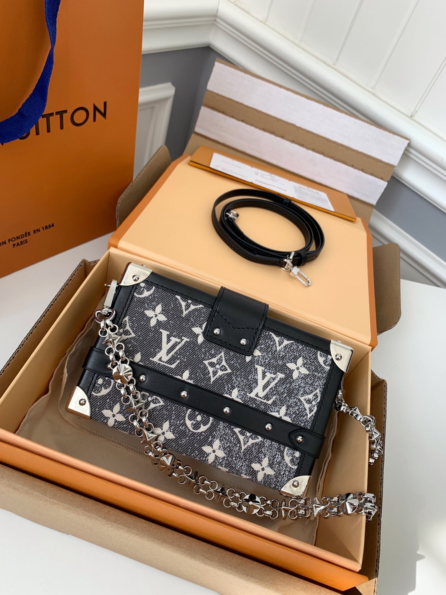 「#703」LOUIS VUITTON PETITE MALLE M21462 size:20*12.5*6m - Image 3