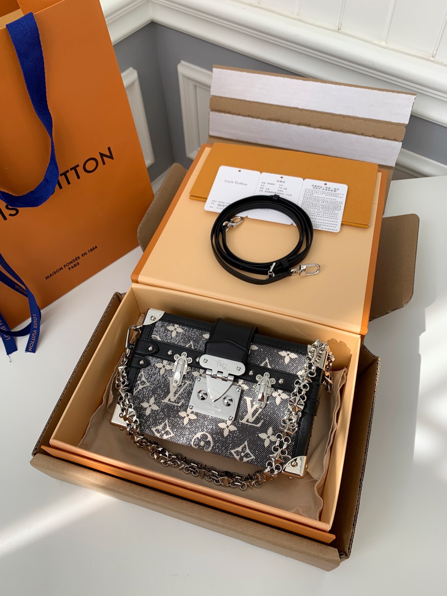 「#703」LOUIS VUITTON PETITE MALLE M21462 size:20*12.5*6m