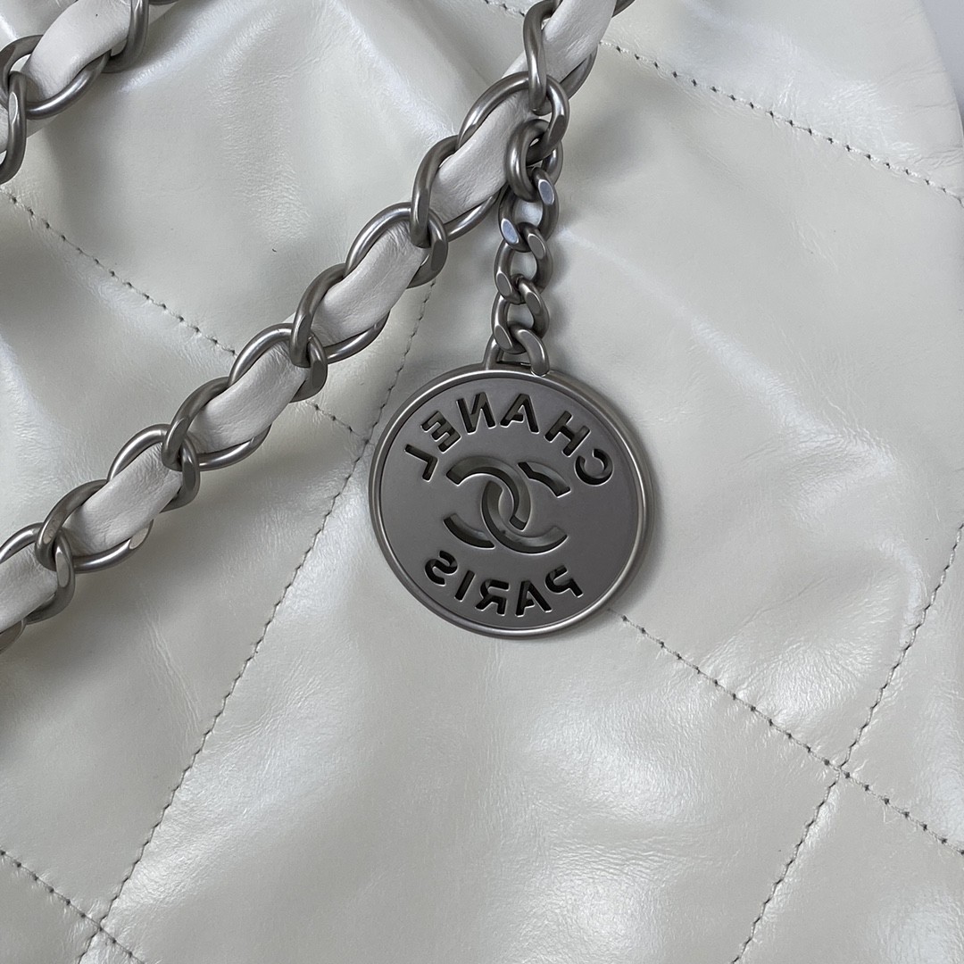 「#714」2023S 22 bag AS3261 39×42×8cm - Image 4