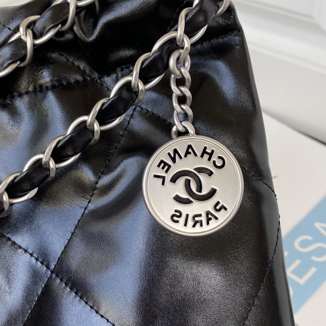 「#715」2023S 22 bag AS3261 39×42×8cm - Image 4