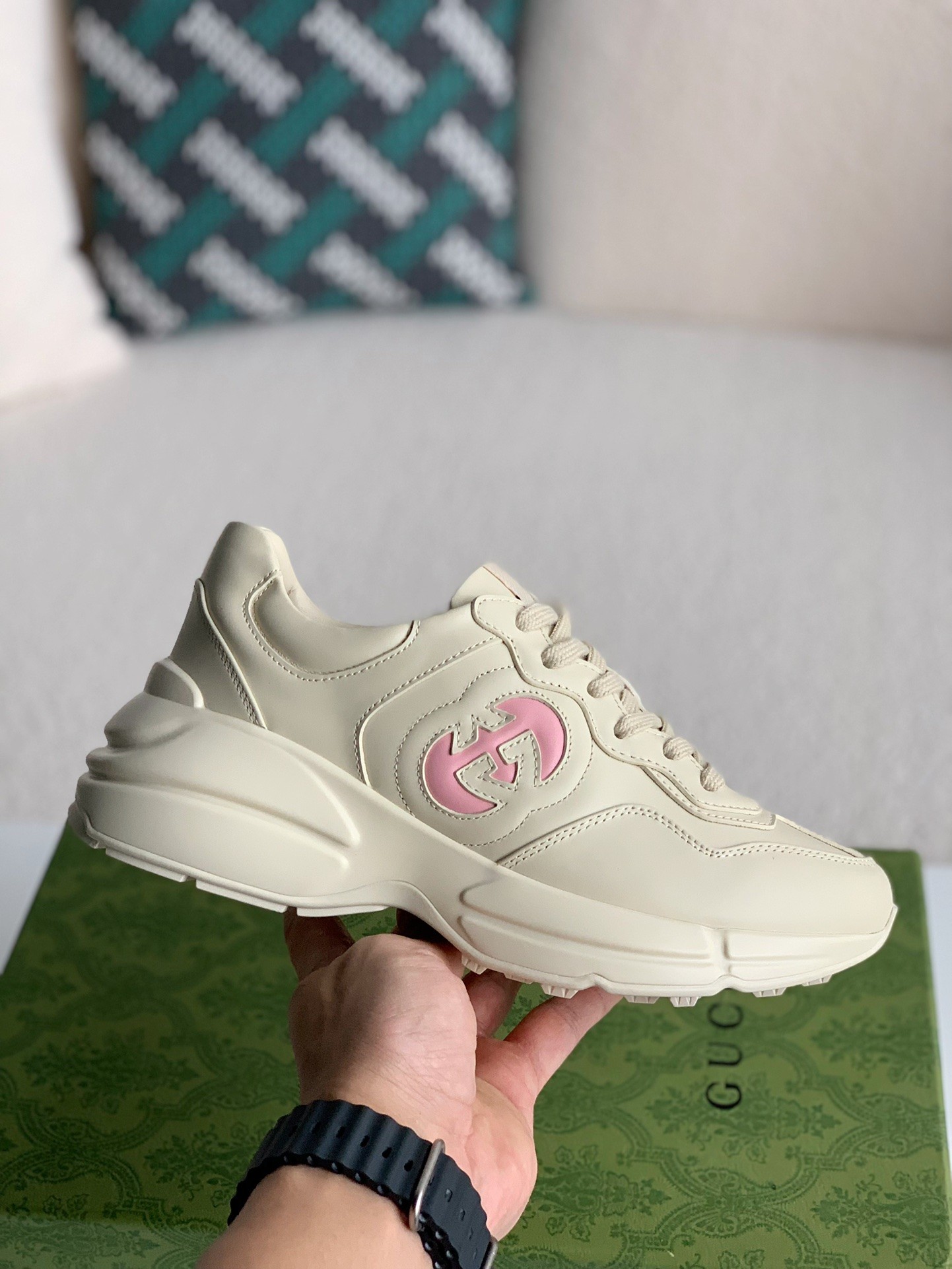 「#743」Gucci Rhyton Sneakers - Image 3