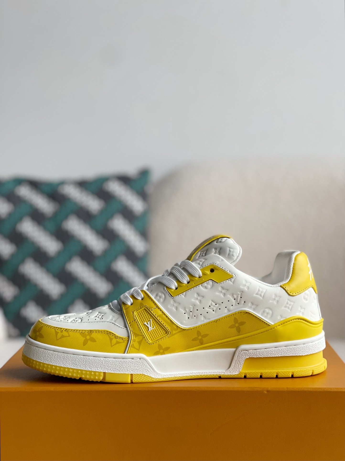 「#759」LOUIS VUITTON TRAINER Sneakers - Image 4