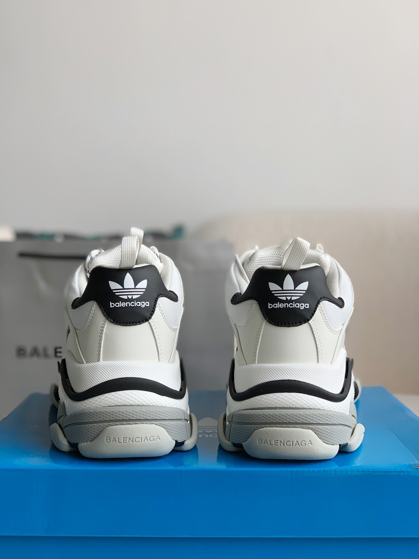 「#775」Balenciaga Runner Sneakers - Image 5