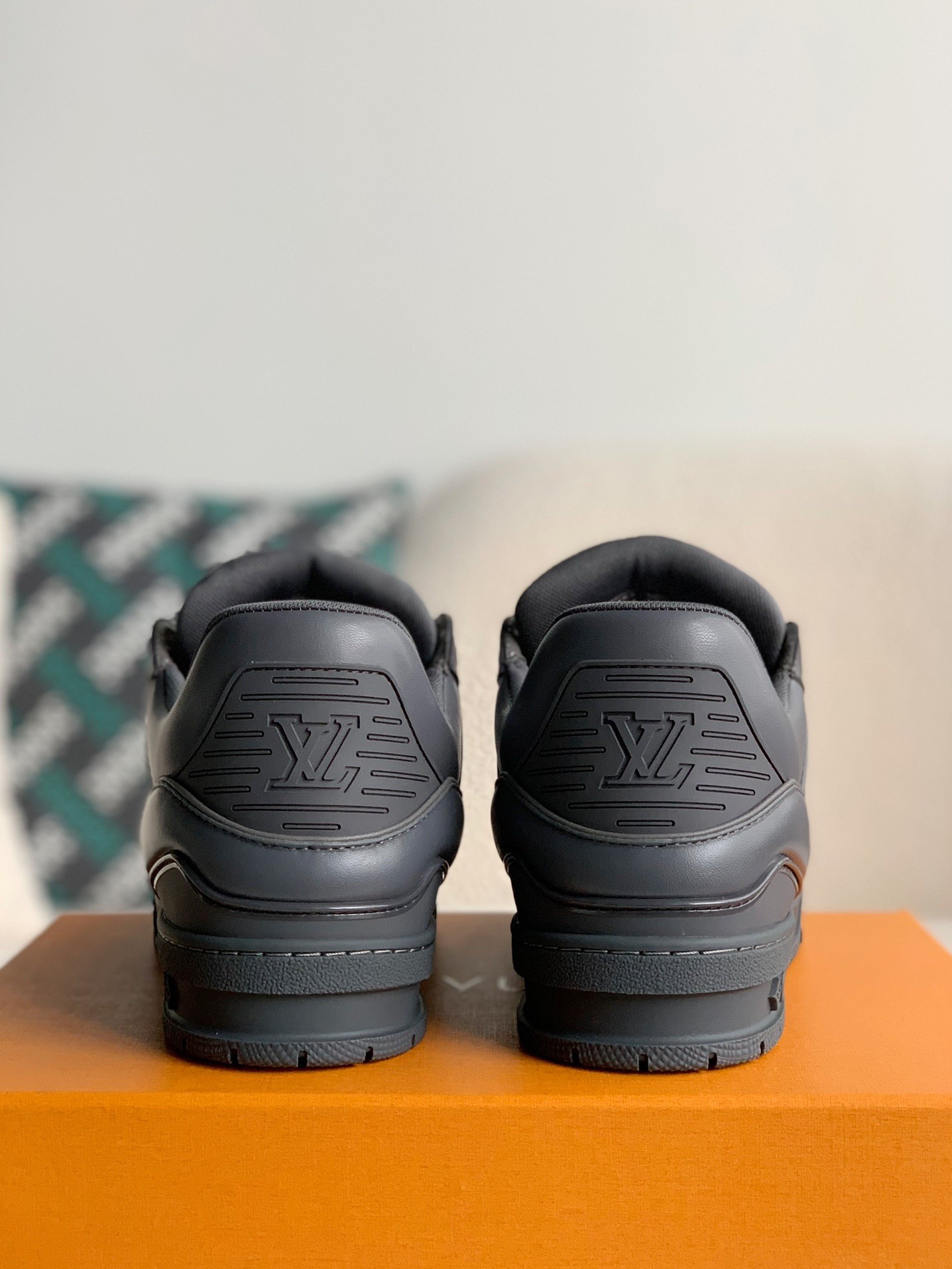 「#782」LOUIS VUITTON Trainer Sneaker - Image 5
