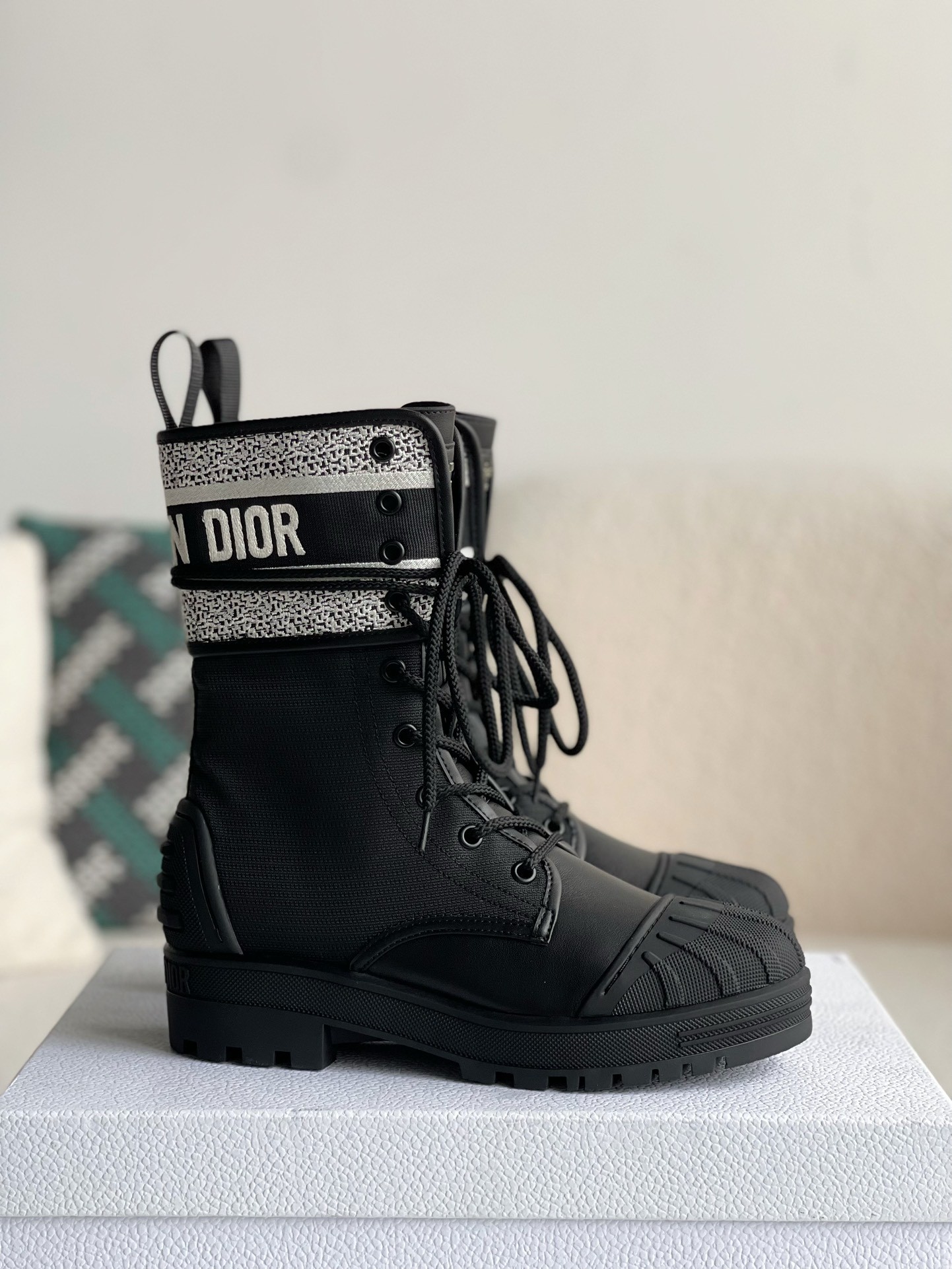 「#783」DIOR D-Major sneaker - Image 2