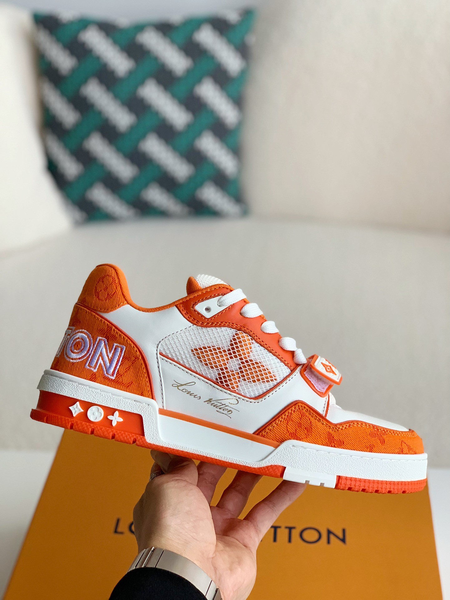 「#786」LOUIS VUITTON Trainer Sneaker - Image 3