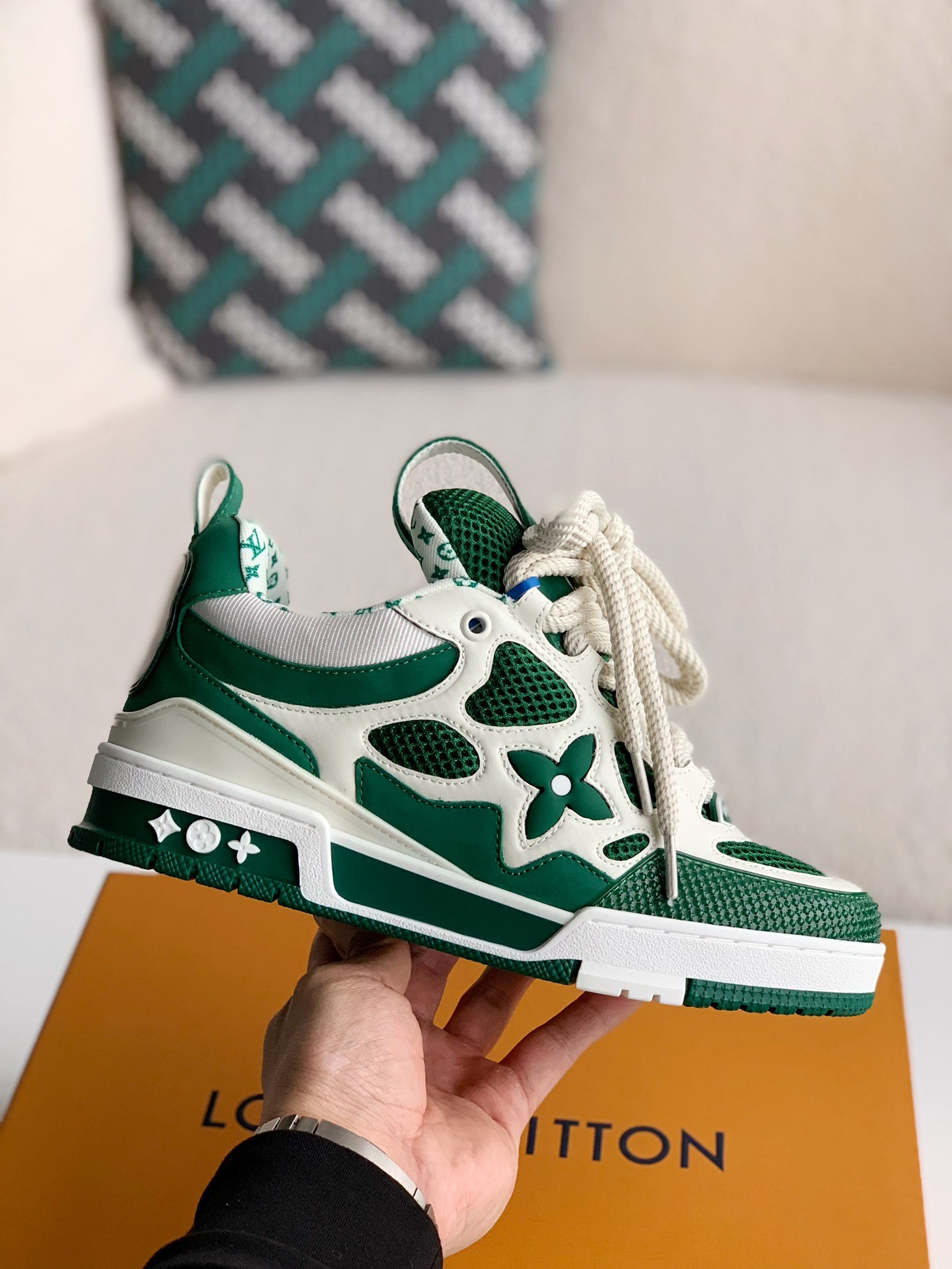 「#764」LOUIS VUITTON Skate Sneaker - Image 3