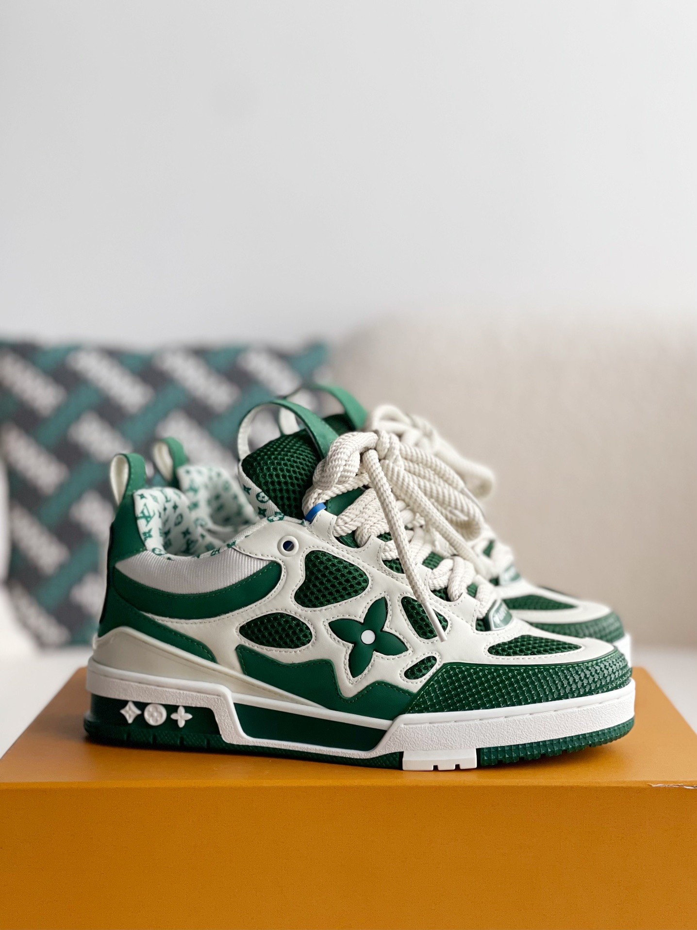 「#764」LOUIS VUITTON Skate Sneaker - Image 2