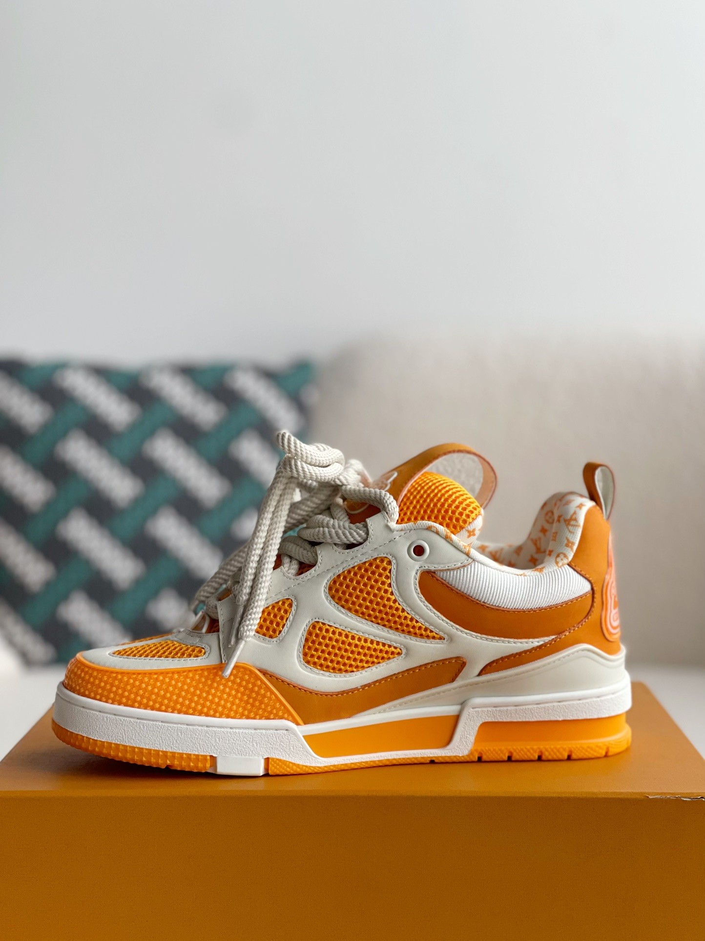 「#763」LOUIS VUITTON Skate Sneaker - Image 4
