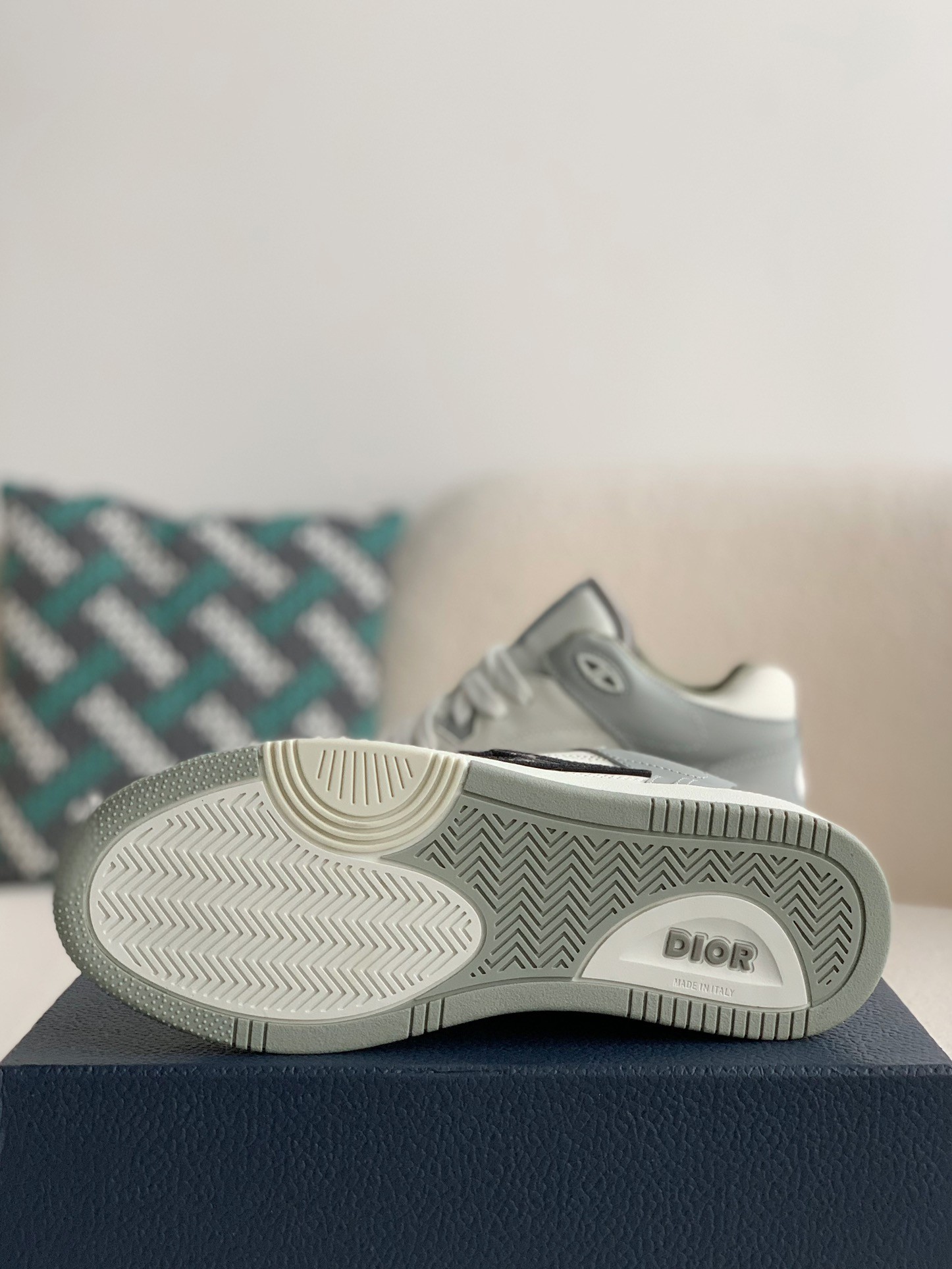 「#837」dior b57 - Image 5