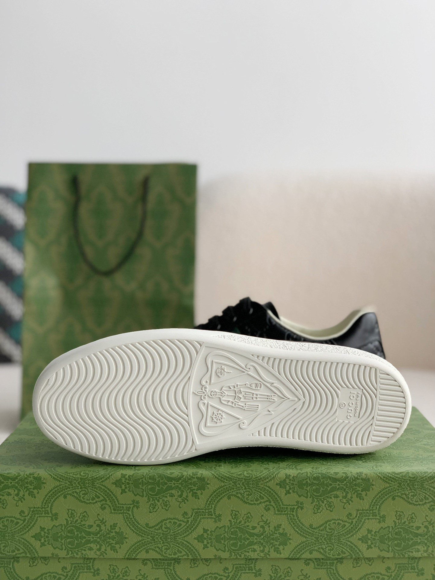 「#852」Gucci sneakers Support chip phone sen sing - Image 5
