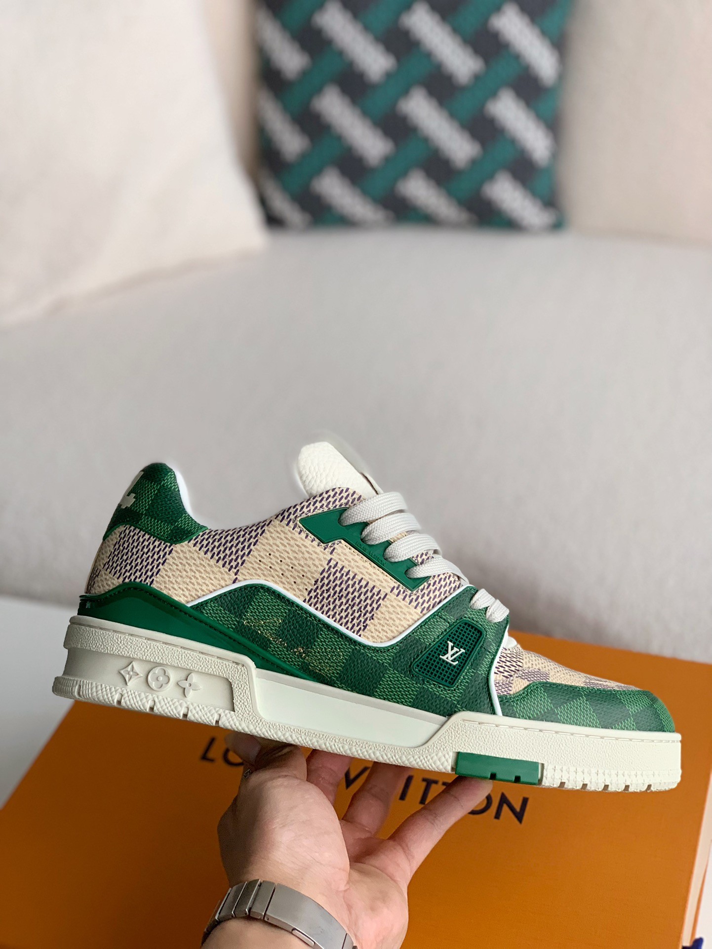 「#853」LOUIS VUITTON TRAINER SNEAKERS - Image 5