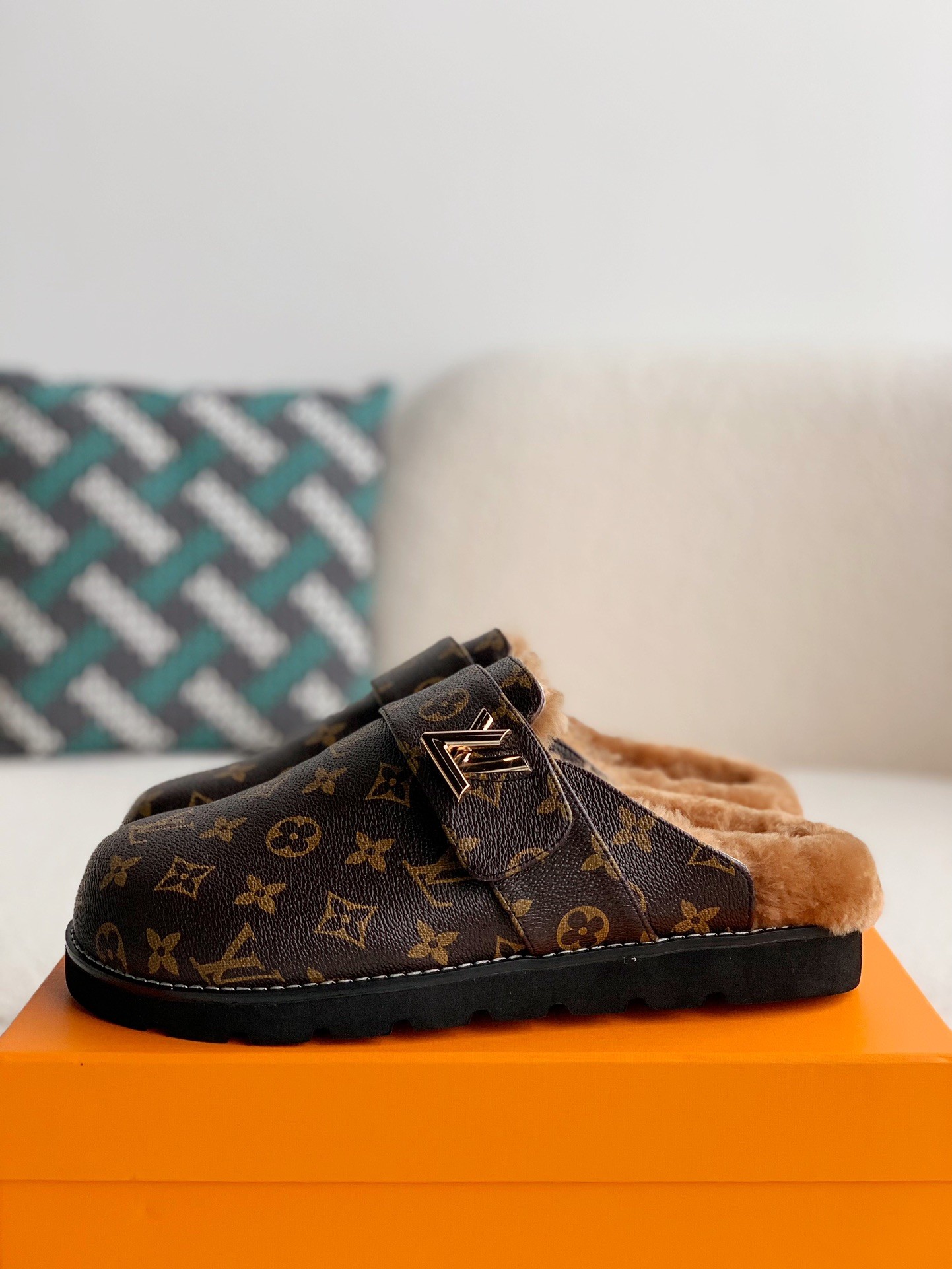 「#854」Louis Vuitton Easy Sandals