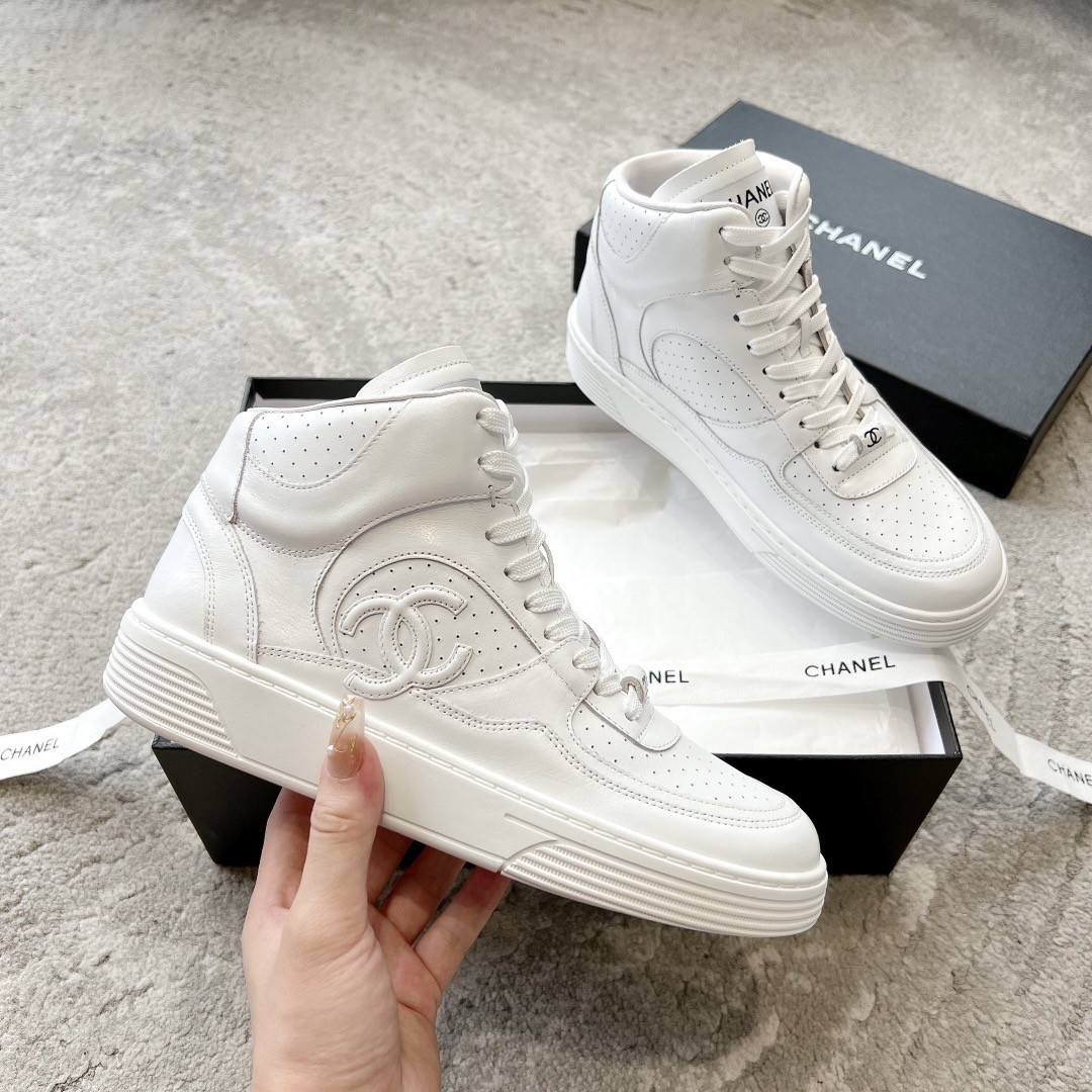 「#870」CHANEL Sneakers - Image 2