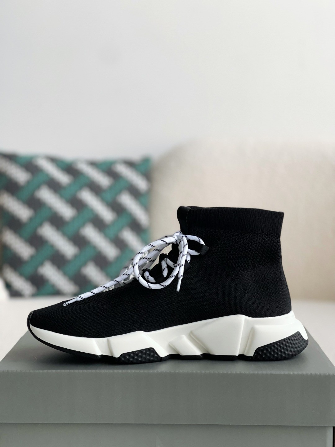 「#879」Balenciaga sneakers - Image 3