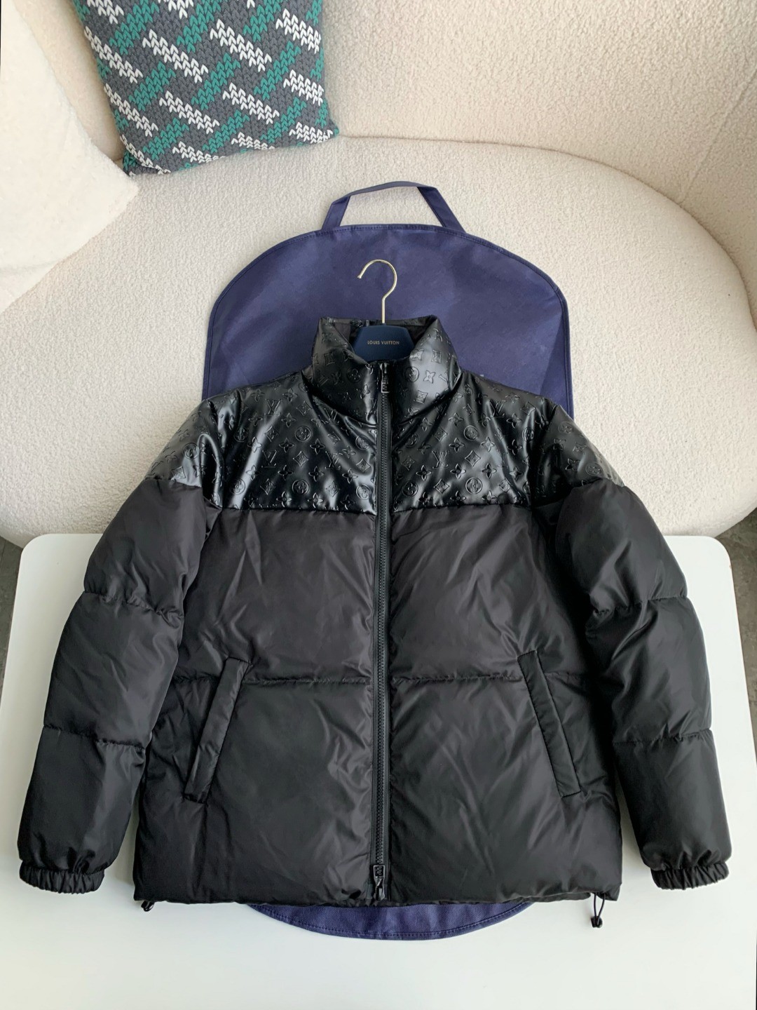 「#880」LOUIS VUITTON LOGO Down jacket
