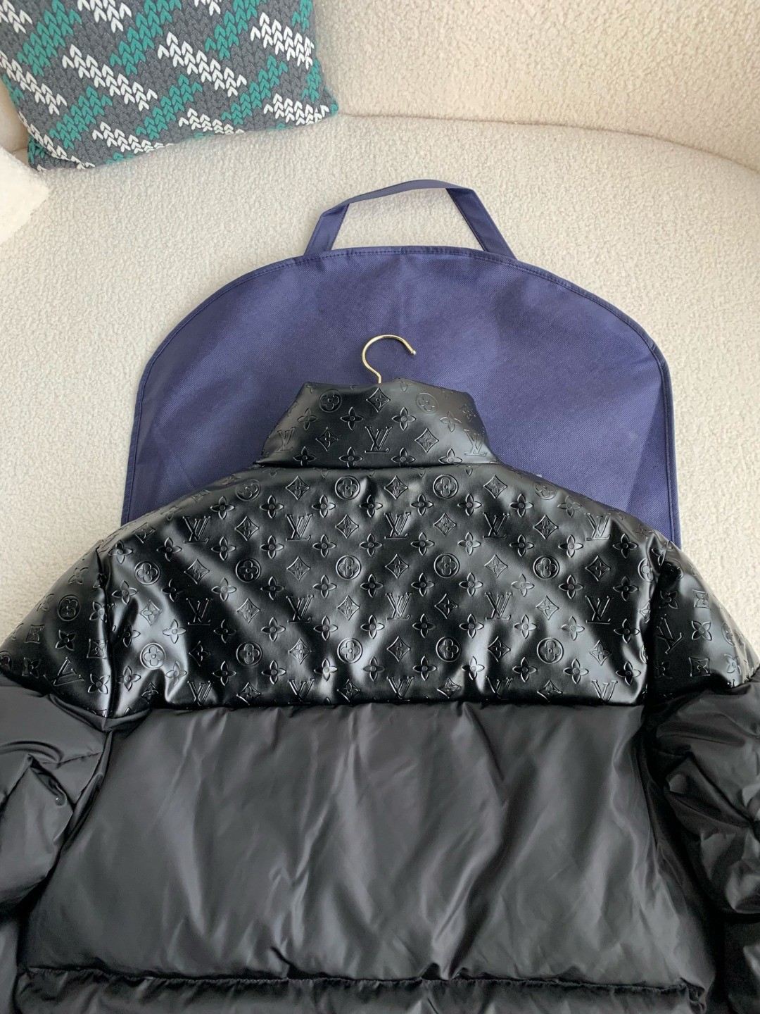 「#880」LOUIS VUITTON LOGO Down jacket - Image 4