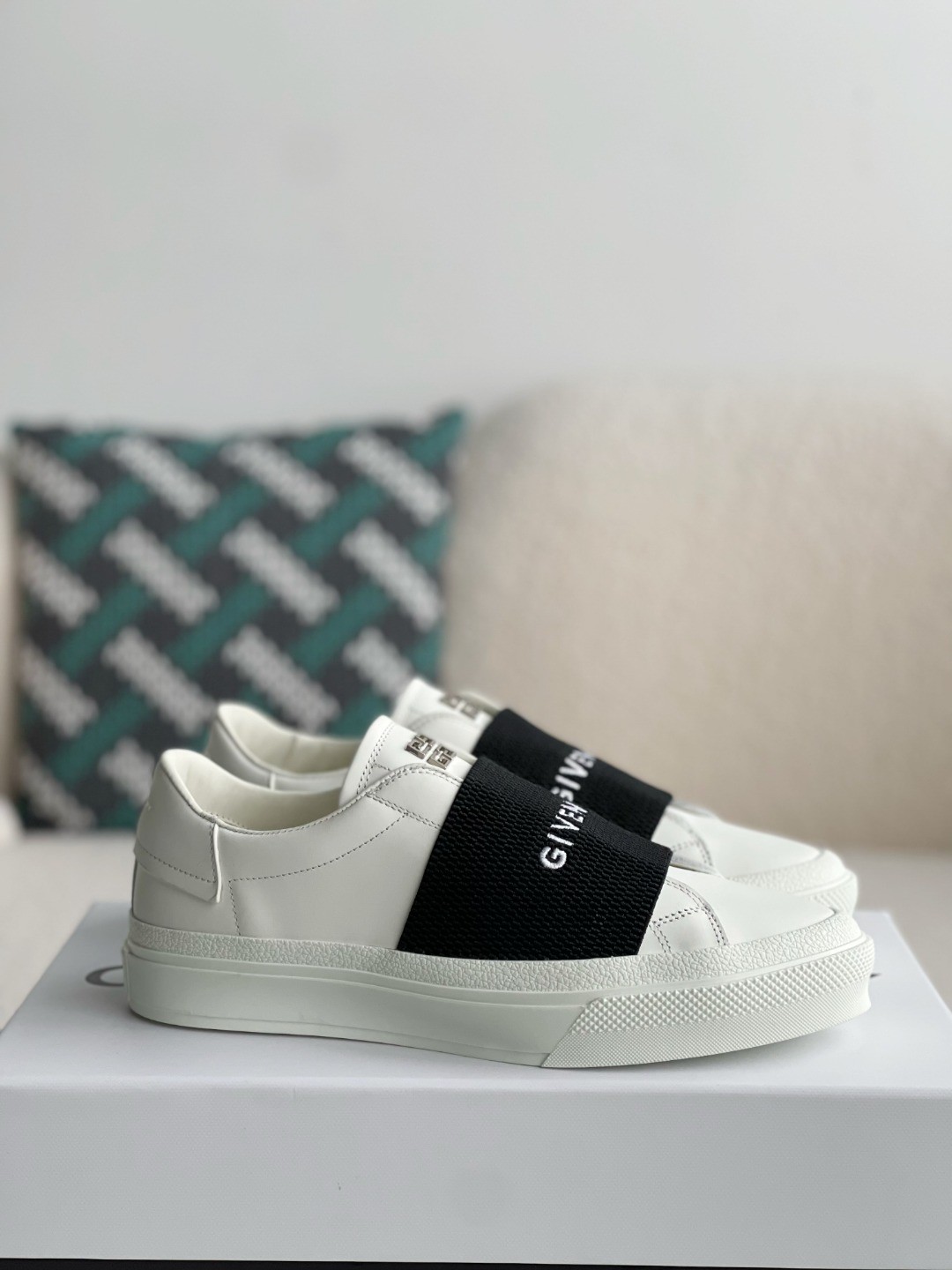 「#892」Givenchy Urban Street Sneakers - Image 2