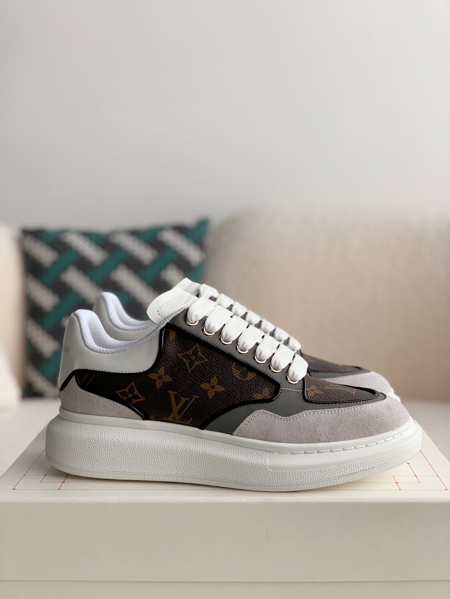 「#900」Alexander McQueen x Lv versatile Sneakers - Image 2