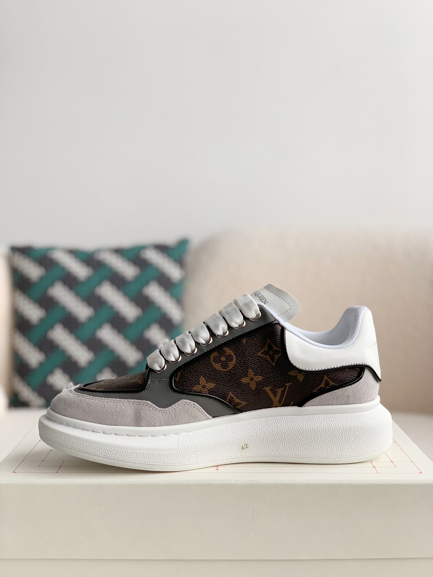 「#900」Alexander McQueen x Lv versatile Sneakers - Image 4