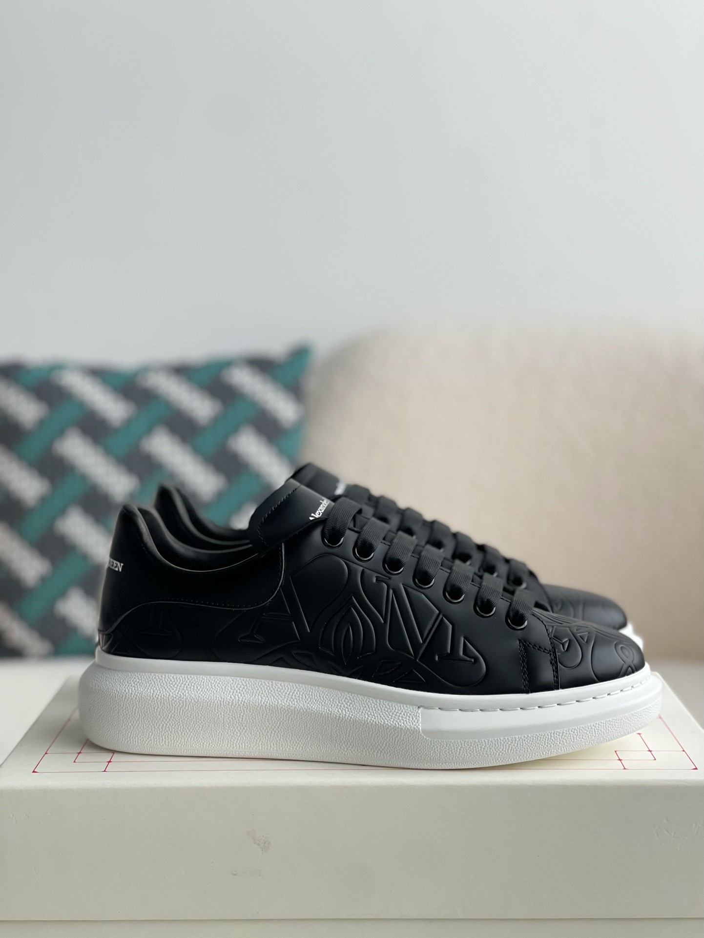 「#901」 Alexander McQueen versatile Sneakers - Image 2