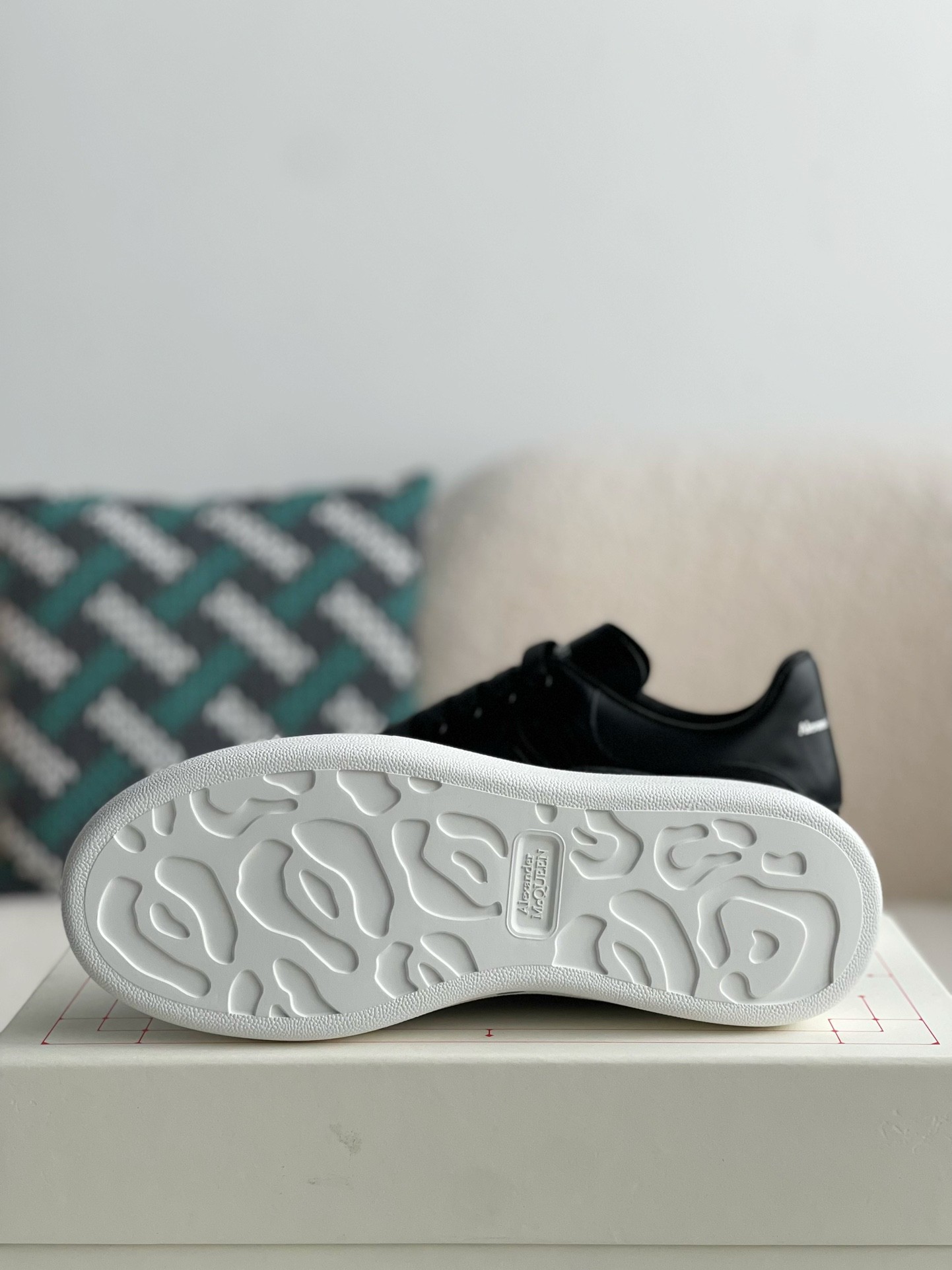 「#901」 Alexander McQueen versatile Sneakers - Image 5