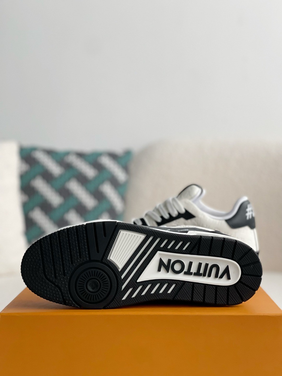 「#333」LOUIS VUITTON TRAINER Sneakers - Image 5