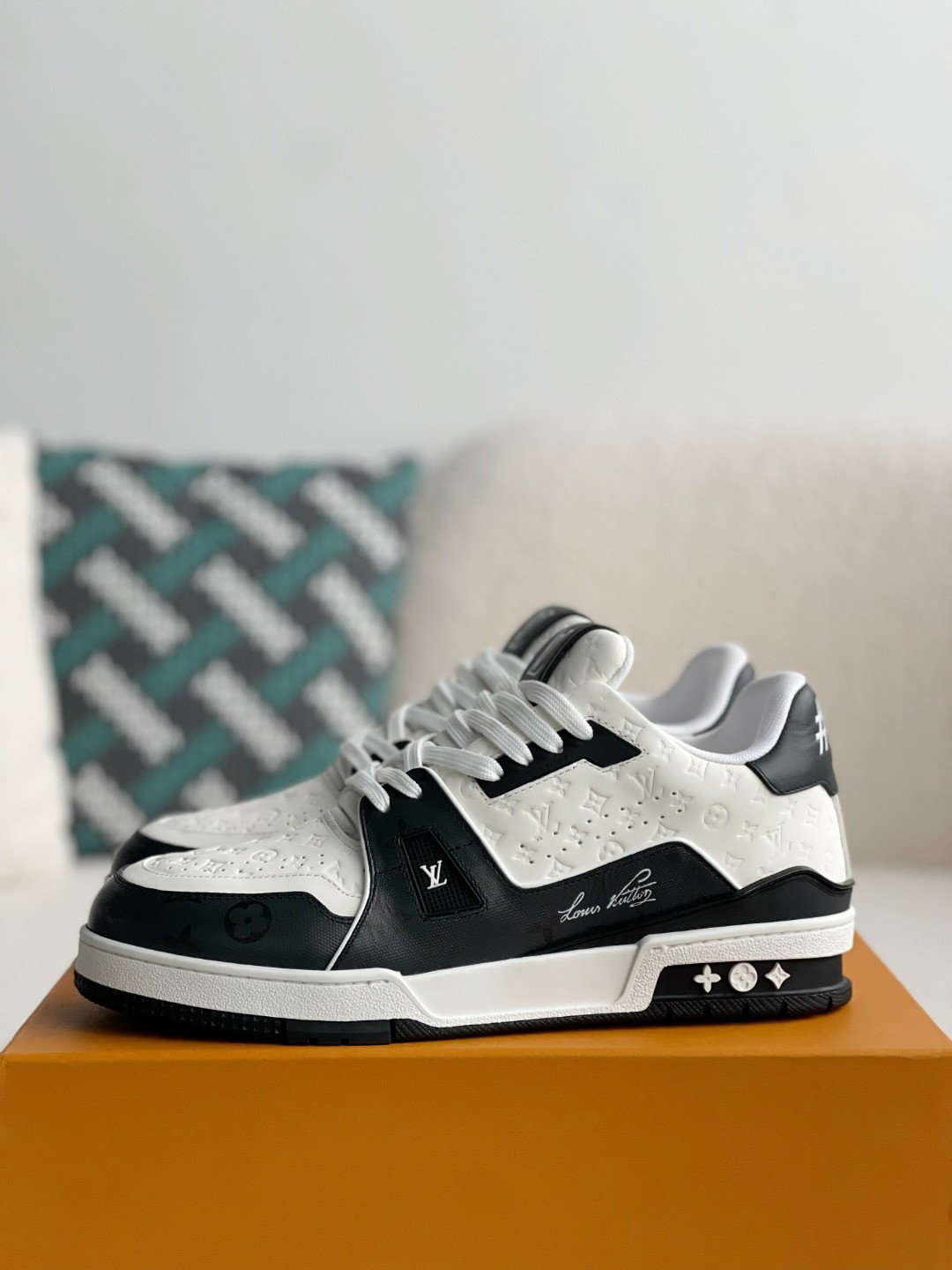「#333」LOUIS VUITTON TRAINER Sneakers
