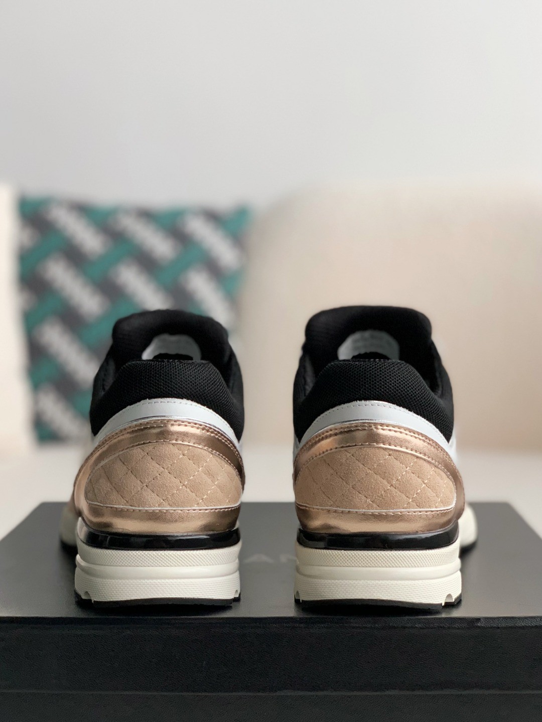 「#906」Chanel 23P Sneakers - Image 3