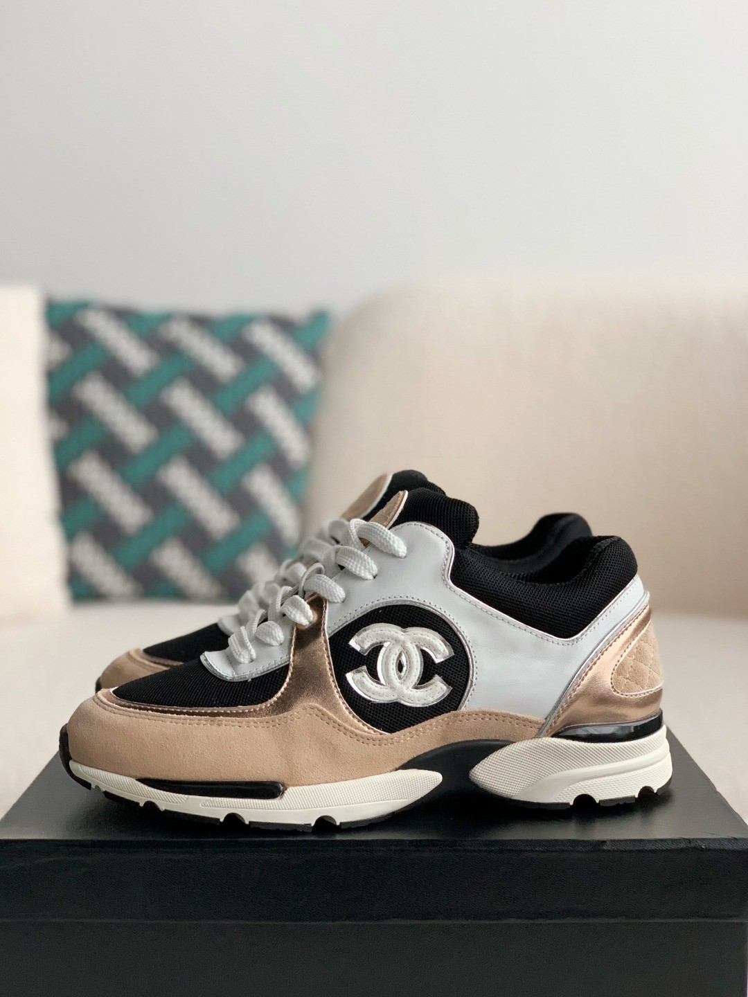 「#906」Chanel 23P Sneakers