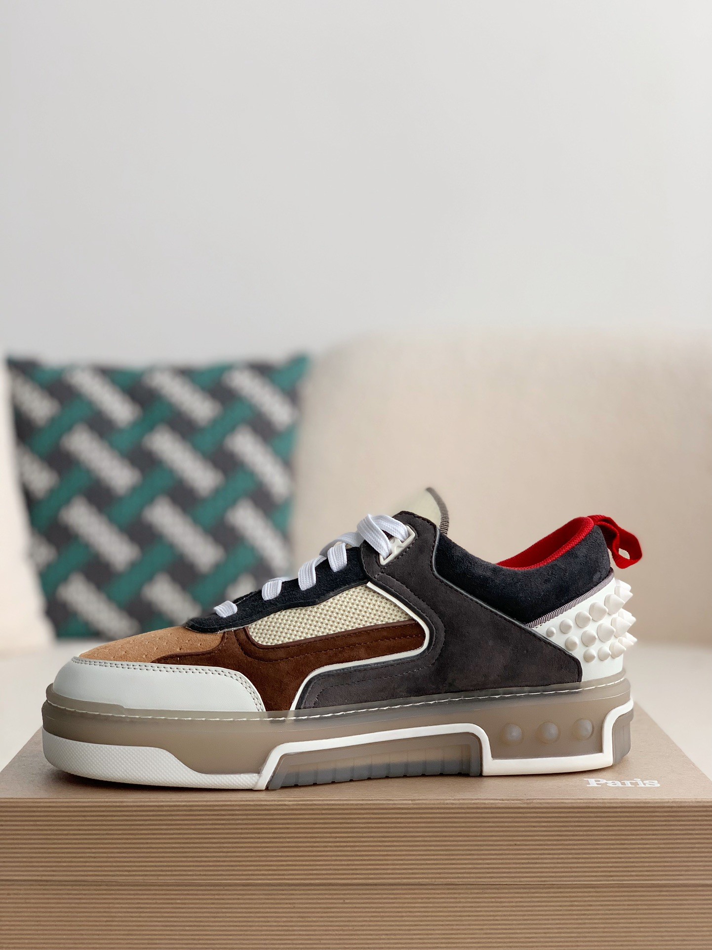 「#909」Christian Louboutin Sneakers - Image 4