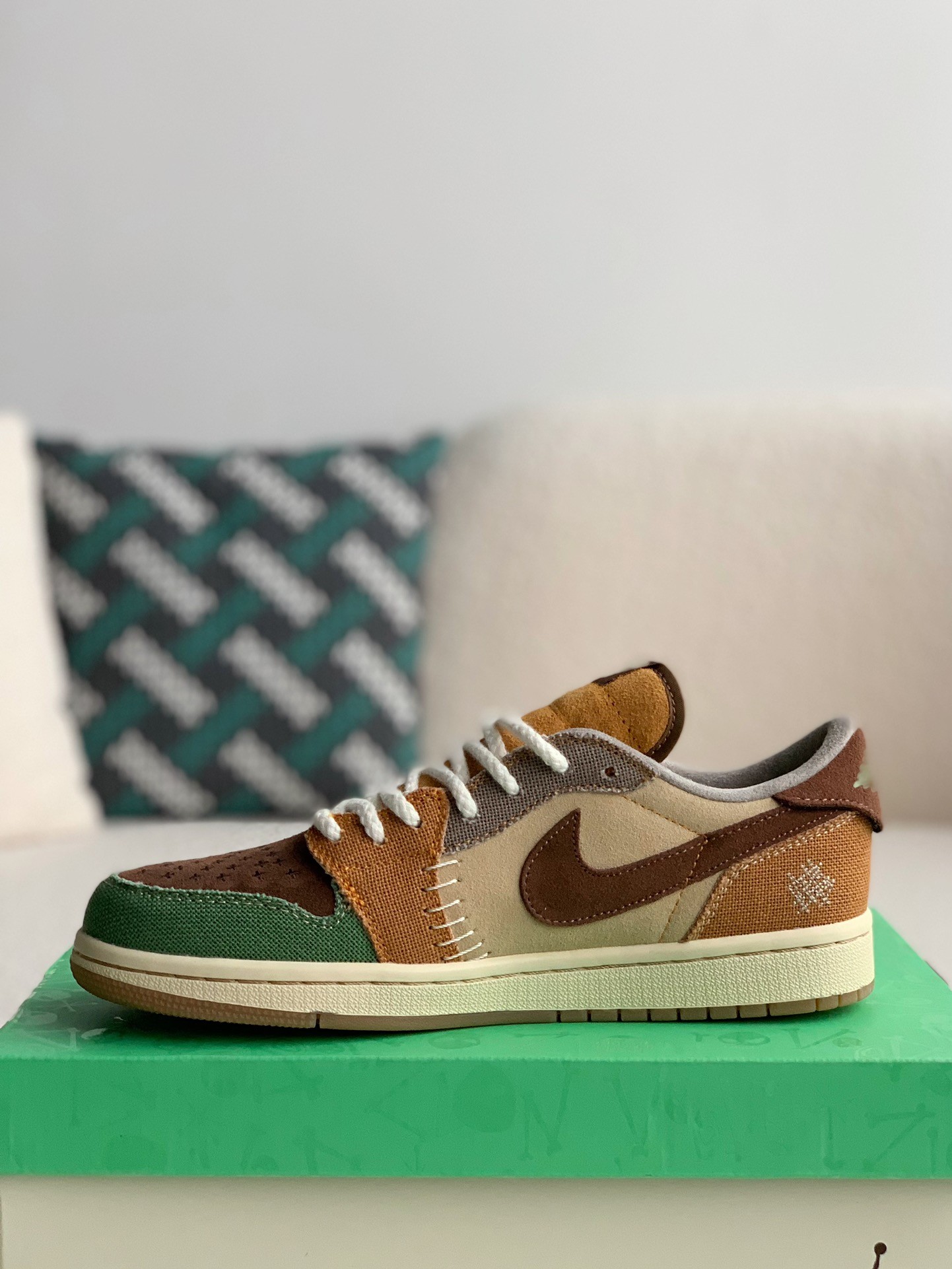 「#784」Nike AirJordan1 sneakers - Image 4