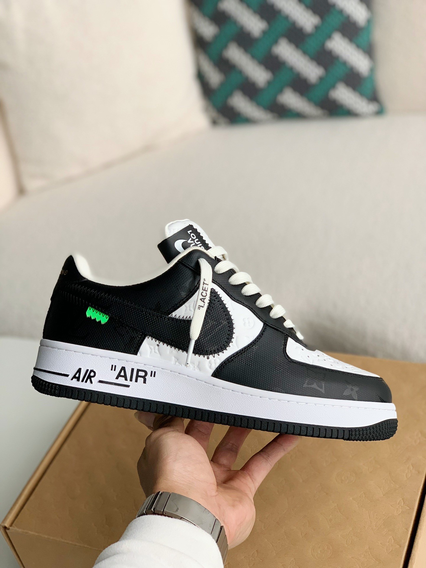 「#147」LOUIS VUITTON X NIKE AIR FORCE 1 Sneaker - Image 3
